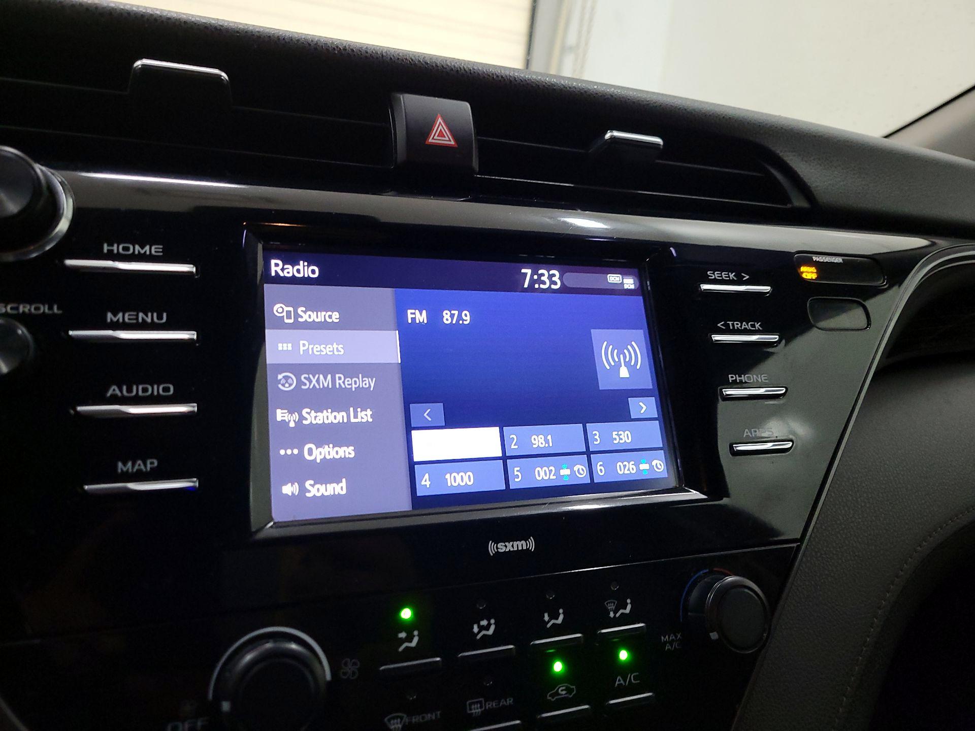 Thumbnail: 2020 Toyota Camry - 15