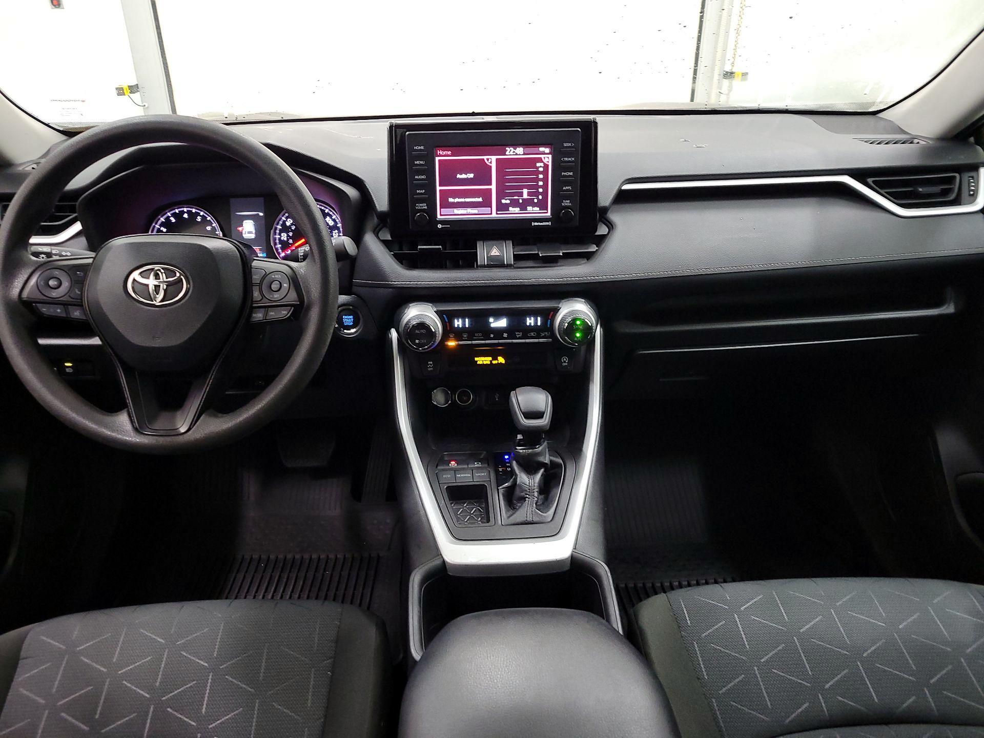 Thumbnail: 2022 Toyota RAV4 - 9