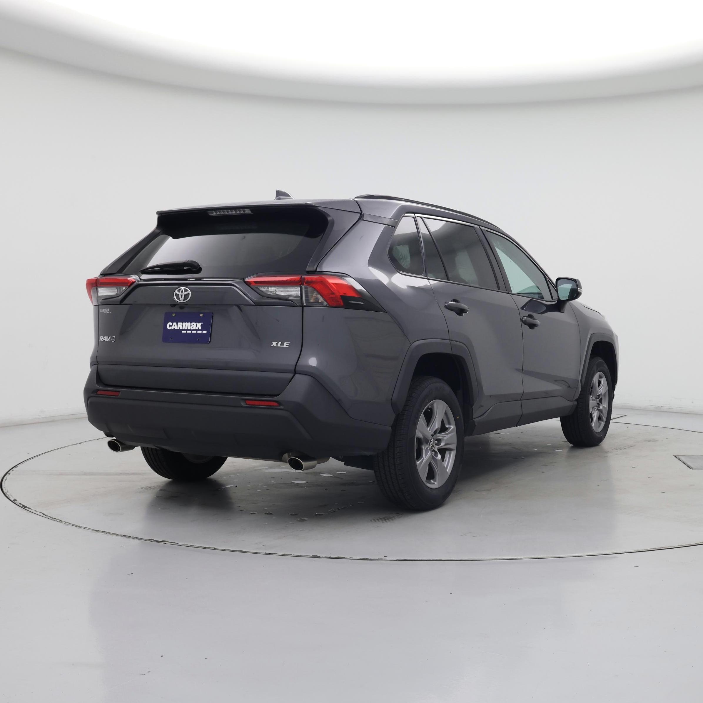 Thumbnail: 2022 Toyota RAV4 - 8