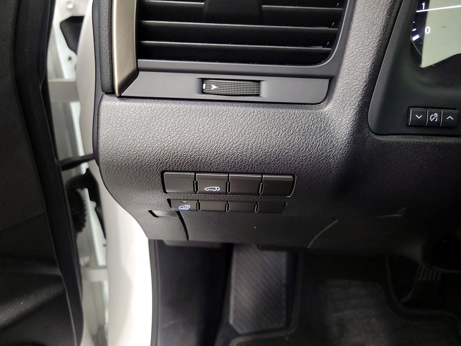 Thumbnail: 2016 Lexus RX - 13