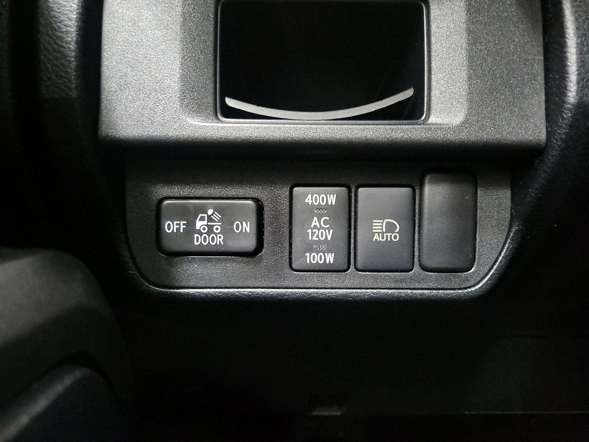 Thumbnail: 2019 Toyota Tacoma - 13