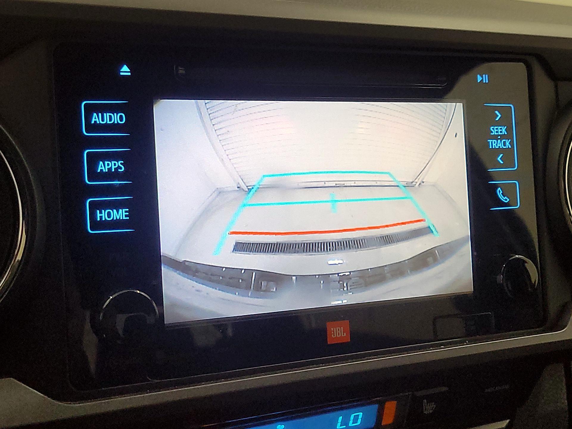 Thumbnail: 2019 Toyota Tacoma - 14