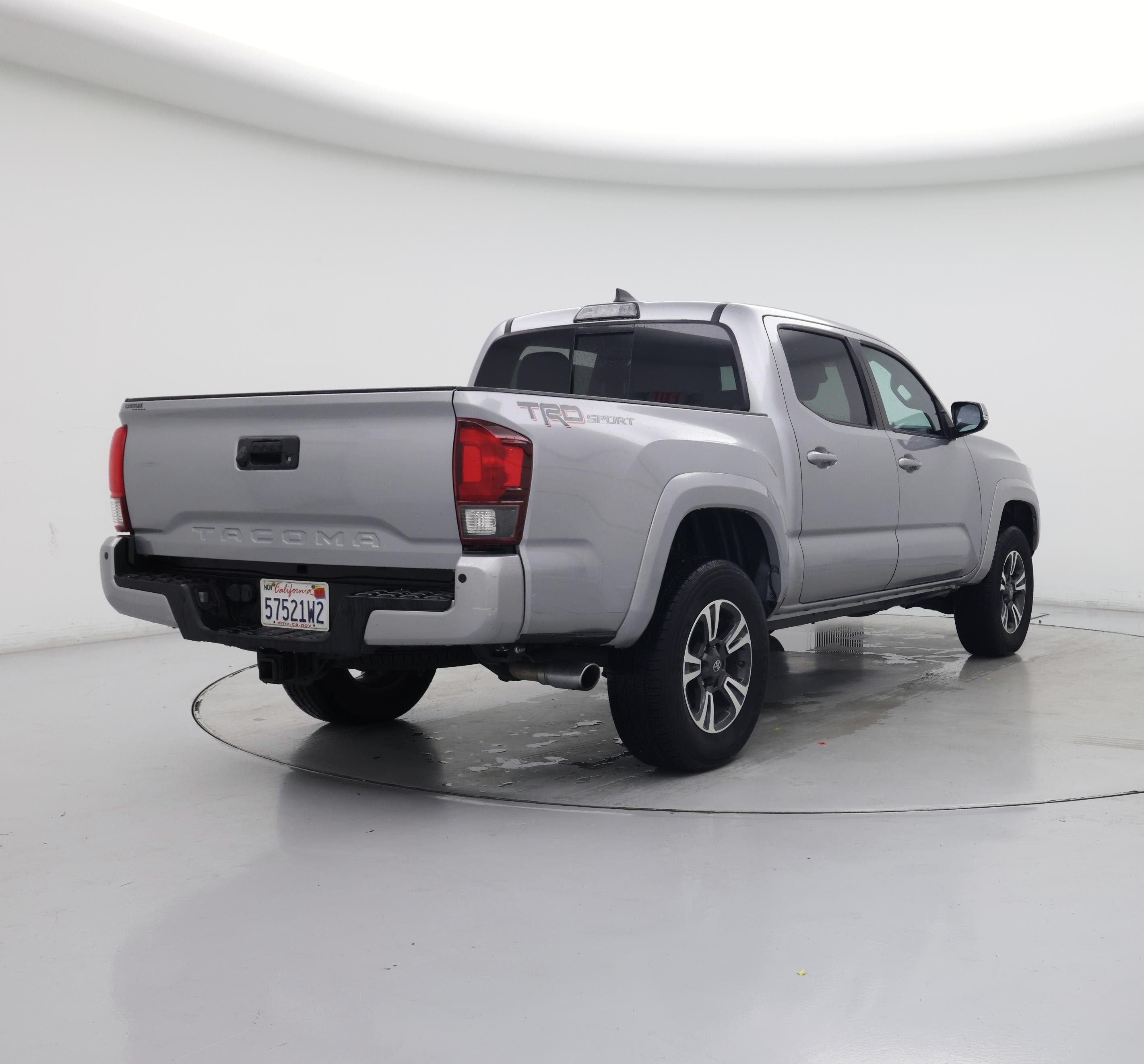 Thumbnail: 2019 Toyota Tacoma - 8