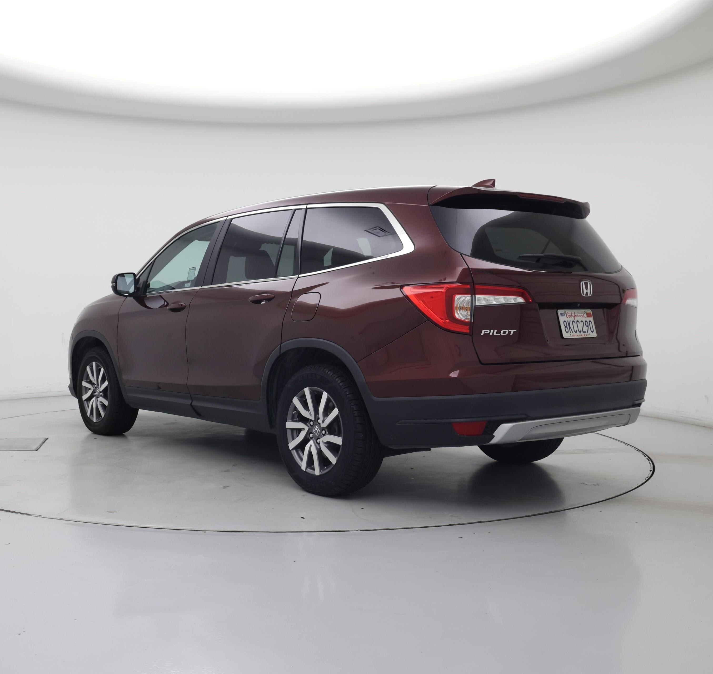 Thumbnail: 2019 Honda Pilot - 2