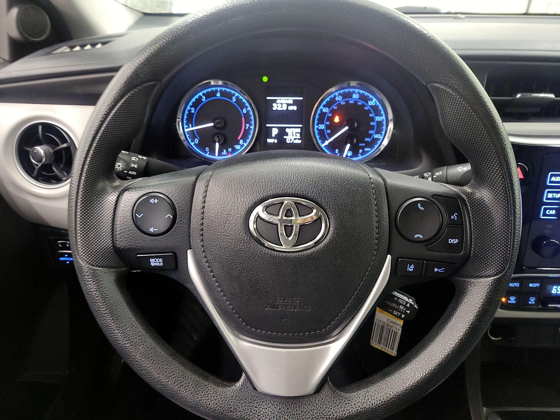 Thumbnail: 2017 Toyota Corolla - 10