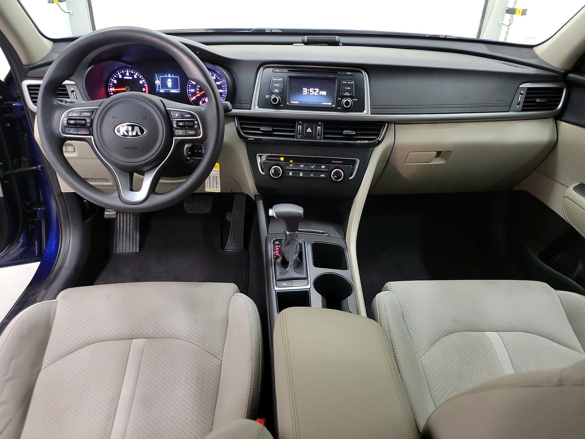 Thumbnail: 2016 Kia Optima - 9