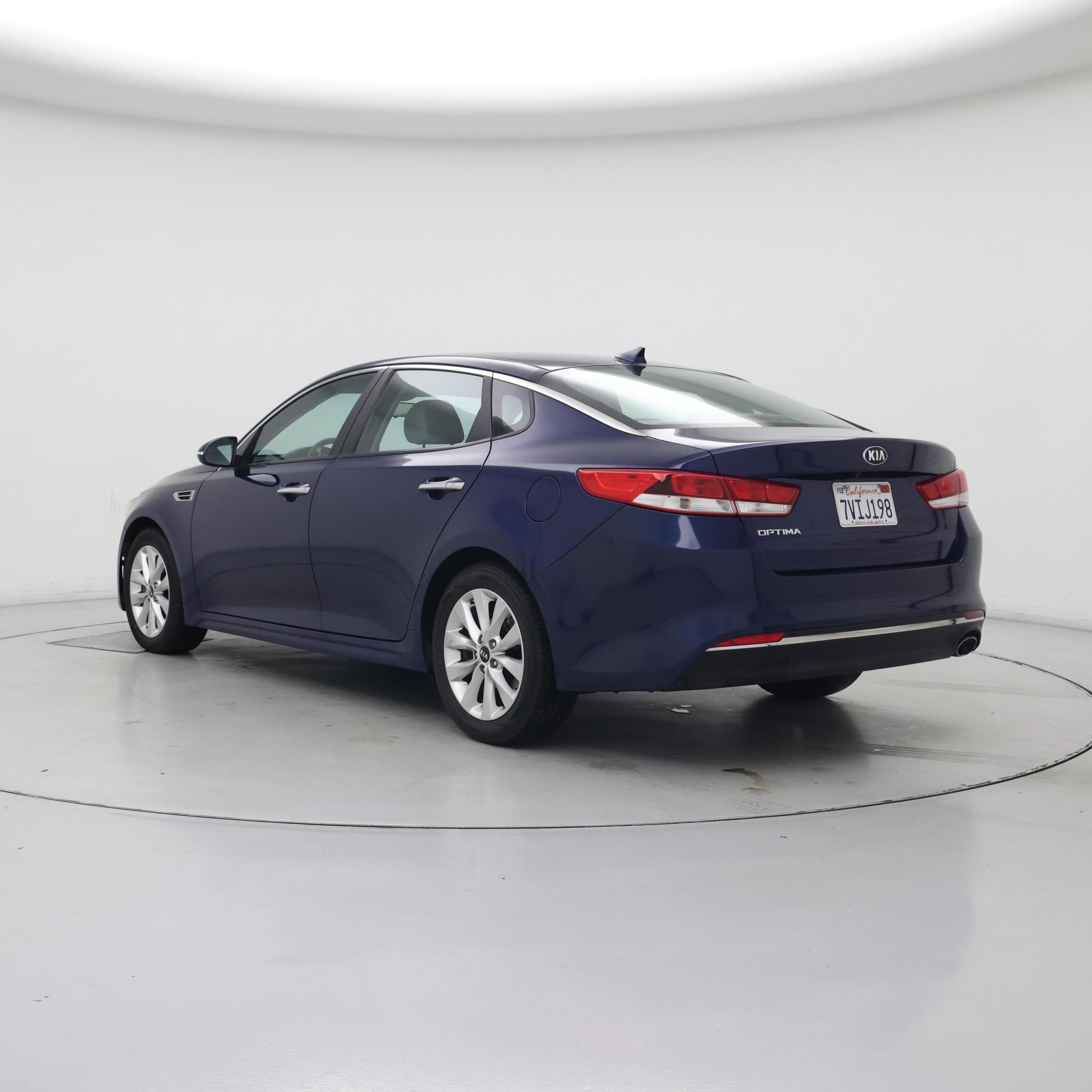 Thumbnail: 2016 Kia Optima - 2