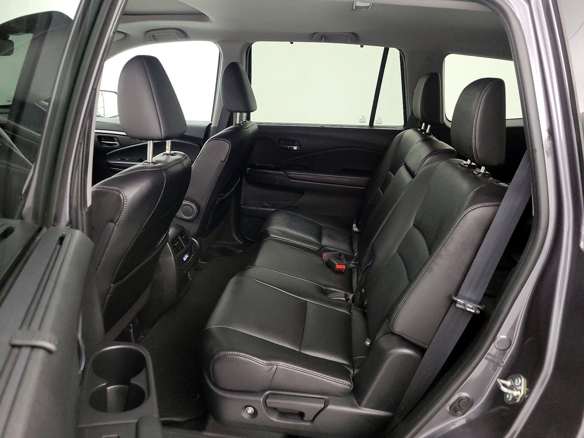 Thumbnail: 2020 Honda Pilot - 20