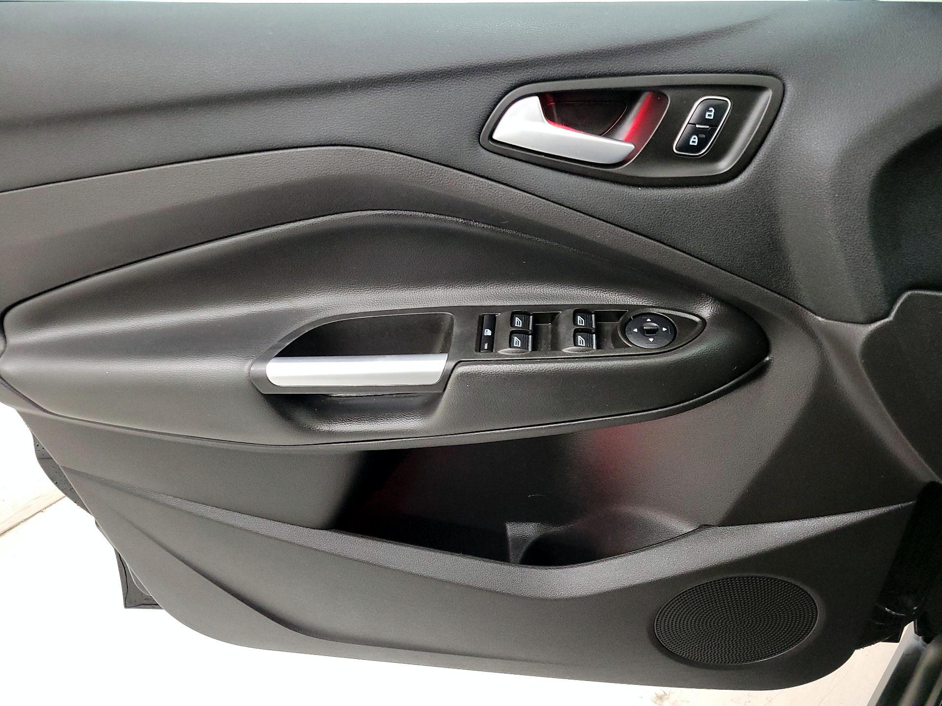 Thumbnail: 2017 Ford C-Max - 12