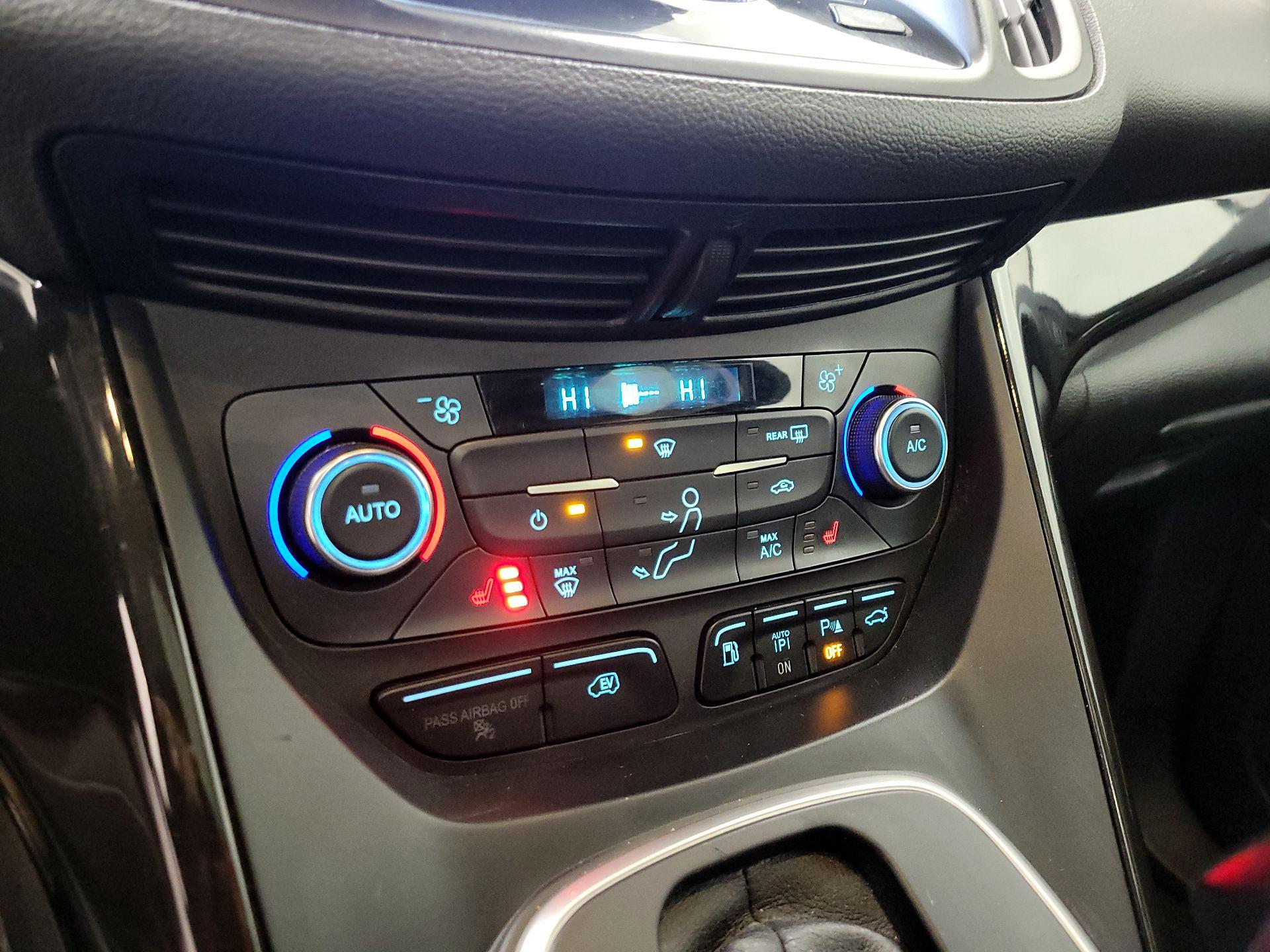 Thumbnail: 2017 Ford C-Max - 17