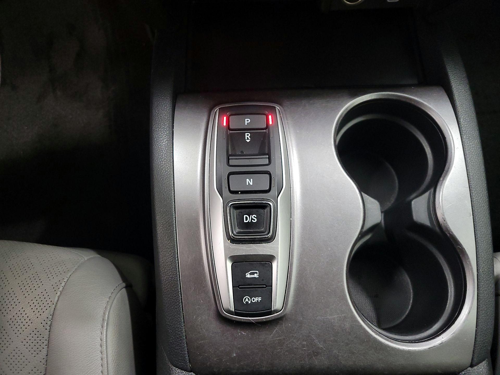 Thumbnail: 2019 Honda Passport - 17