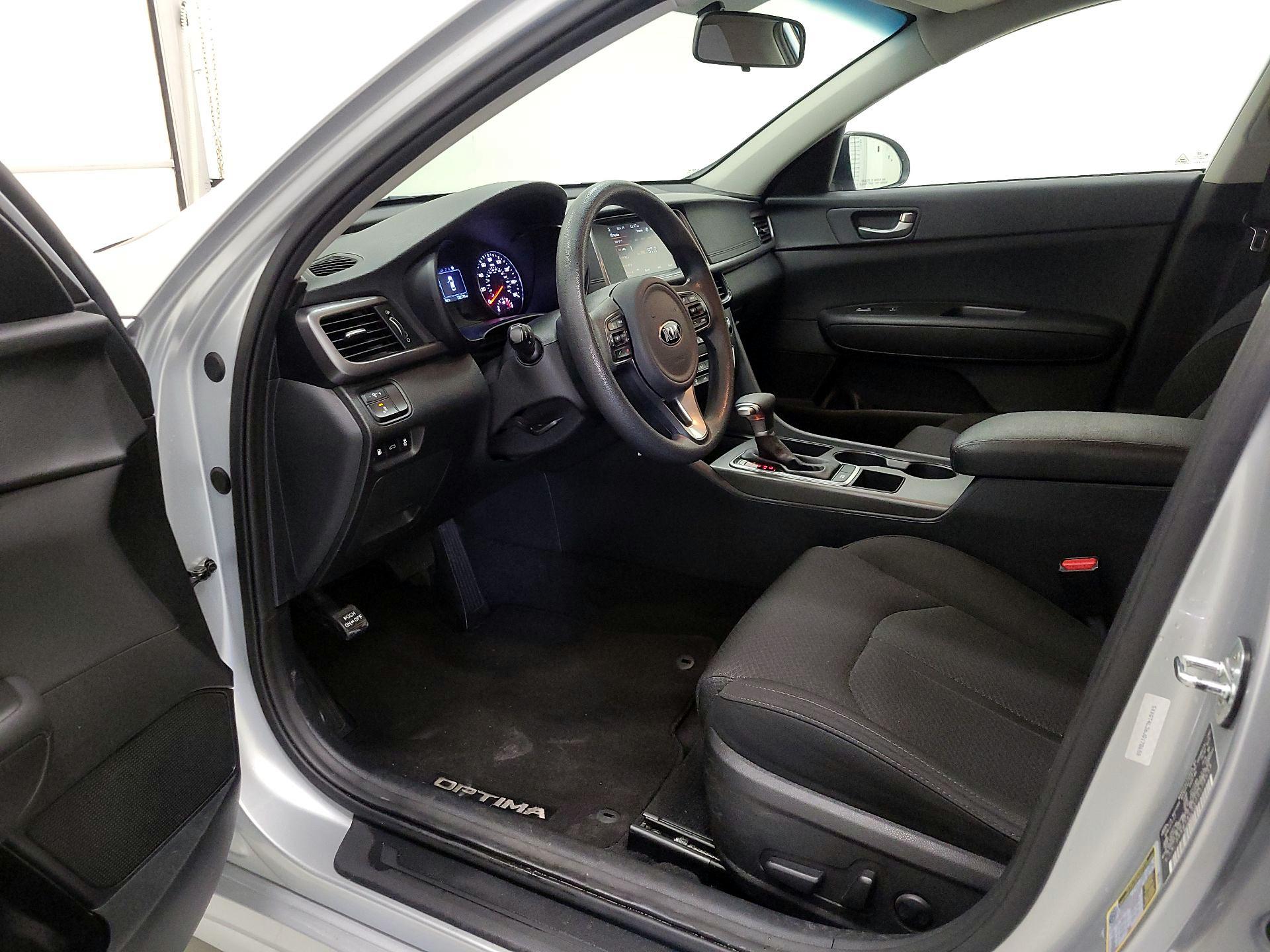 Thumbnail: 2018 Kia Optima - 11