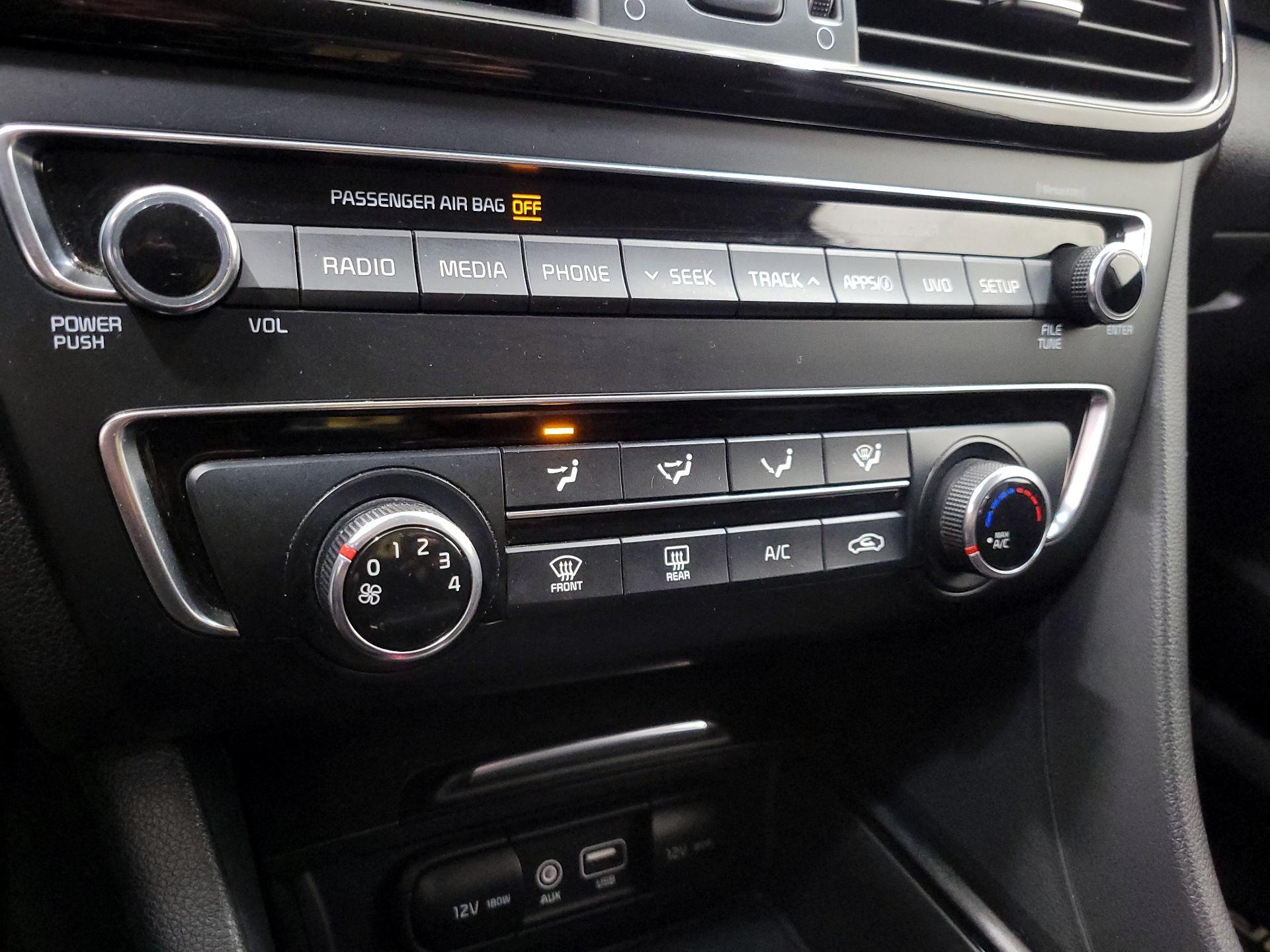 Thumbnail: 2018 Kia Optima - 16