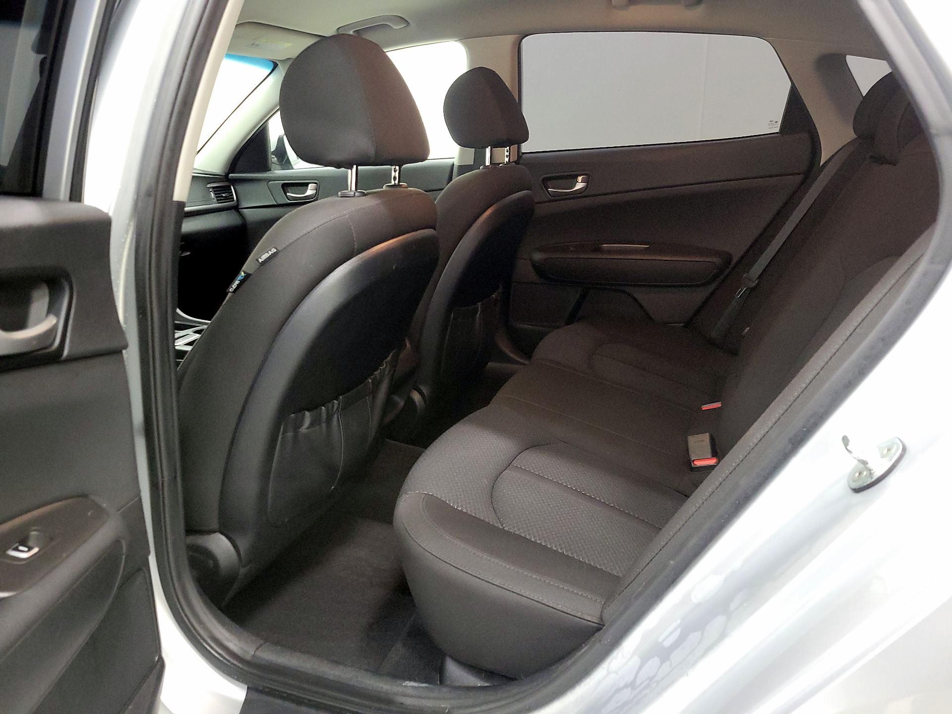 Thumbnail: 2018 Kia Optima - 19