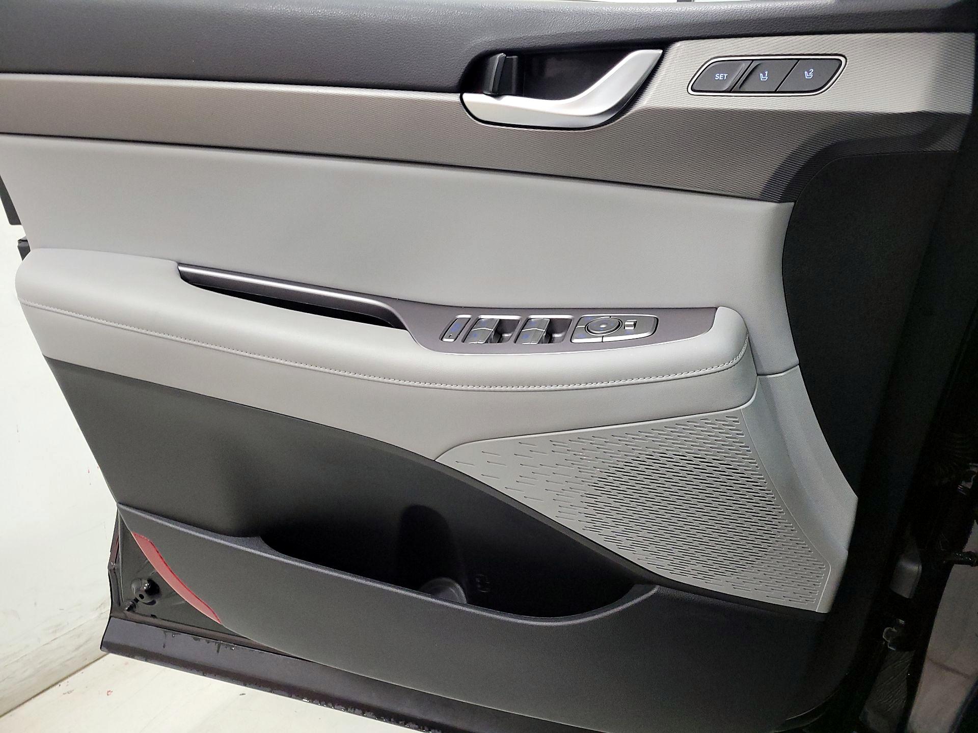 Thumbnail: 2021 Hyundai Palisade - 12