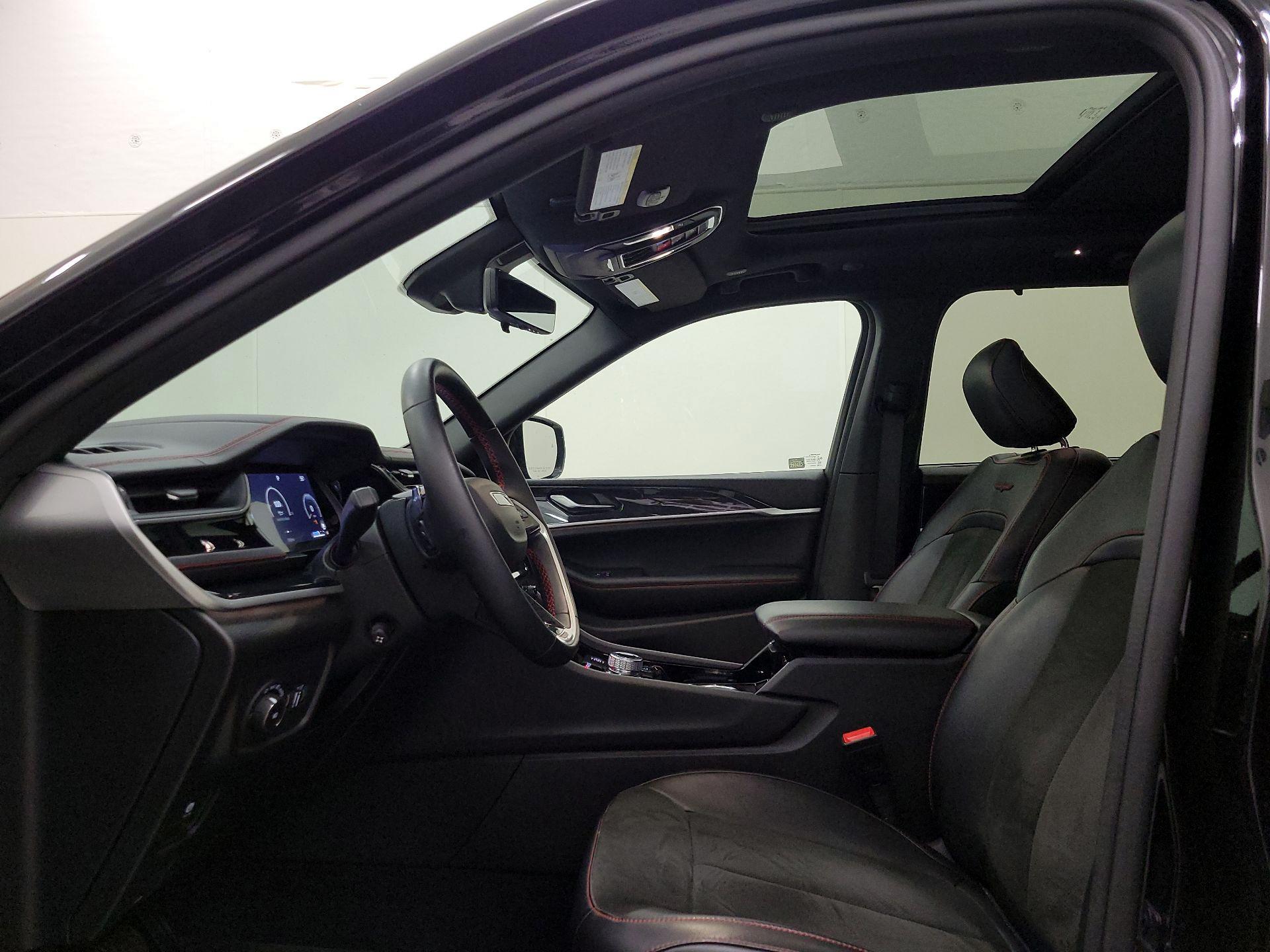 Thumbnail: 2022 Jeep Grand Cherokee - 20