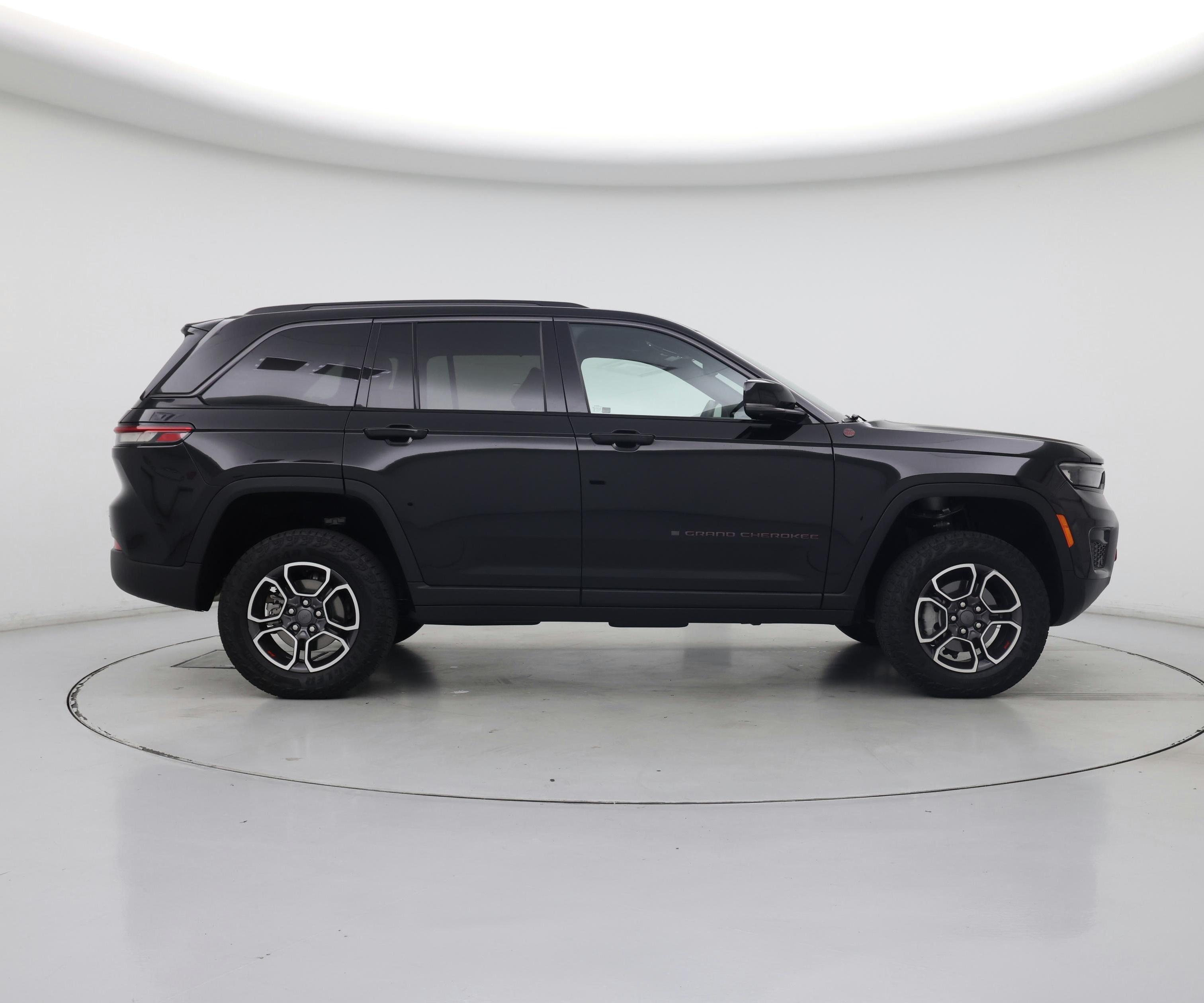 Thumbnail: 2022 Jeep Grand Cherokee - 7