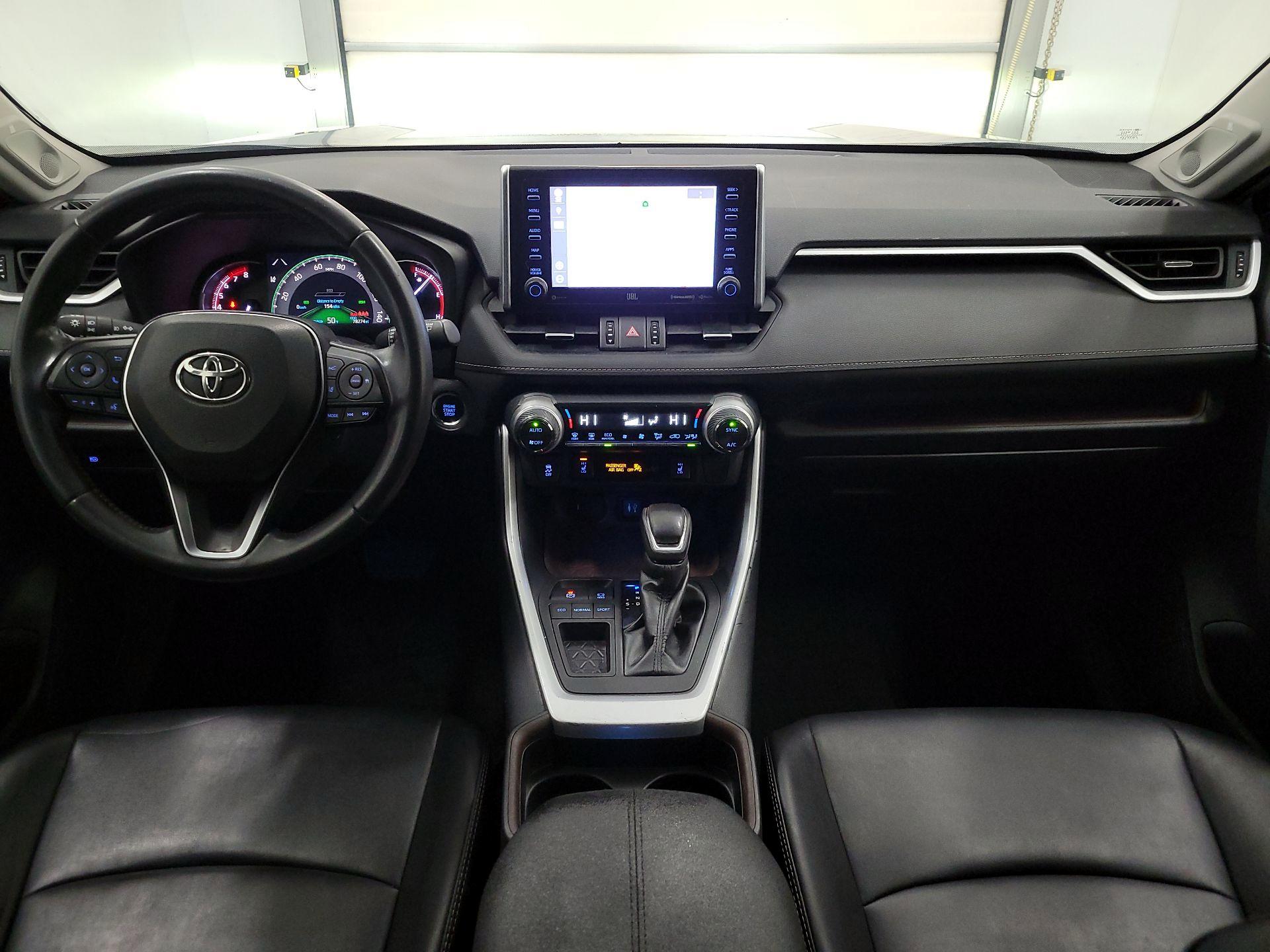 Thumbnail: 2019 Toyota RAV4 - 9