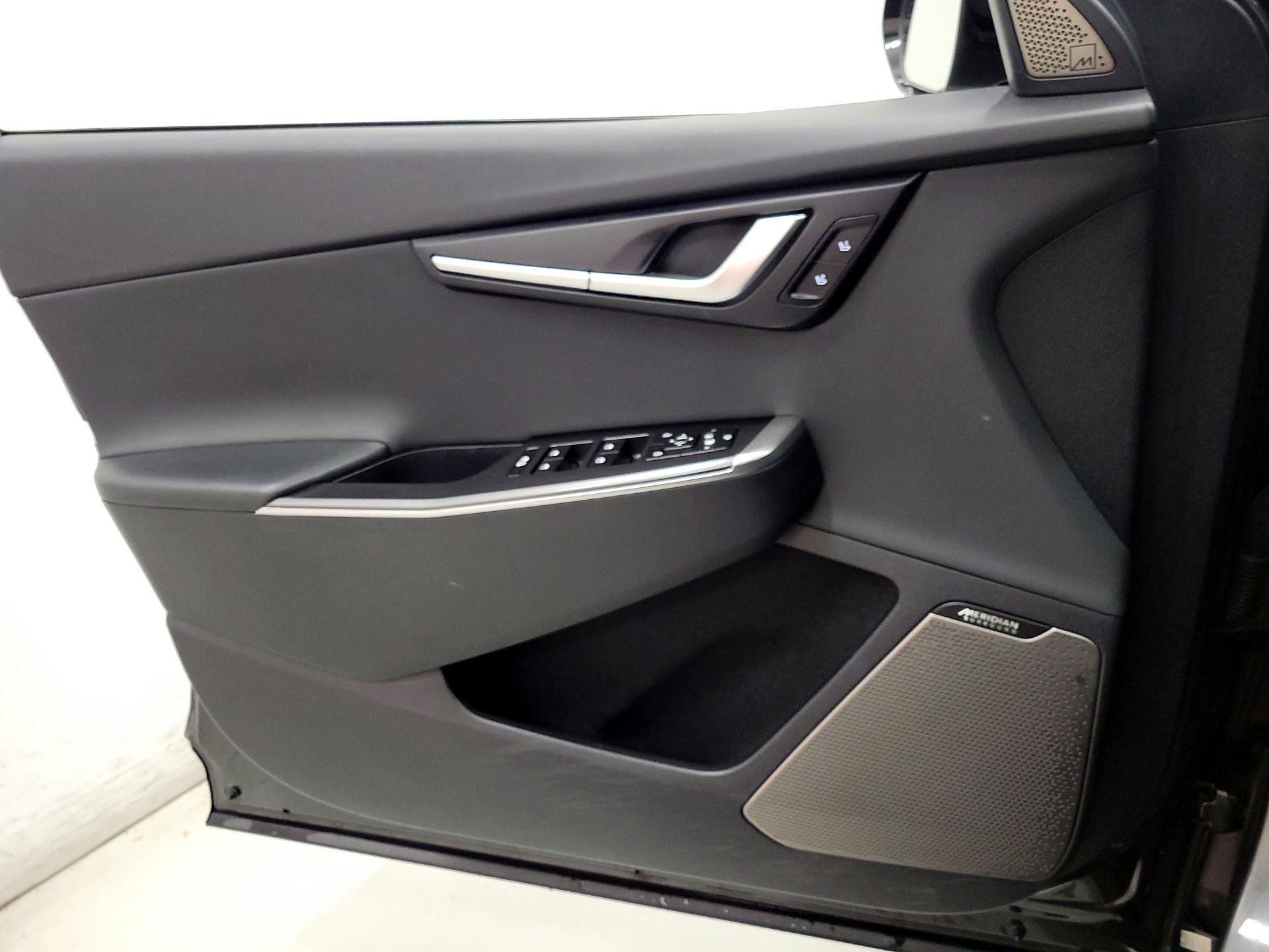 Thumbnail: 2023 Kia EV6 - 12