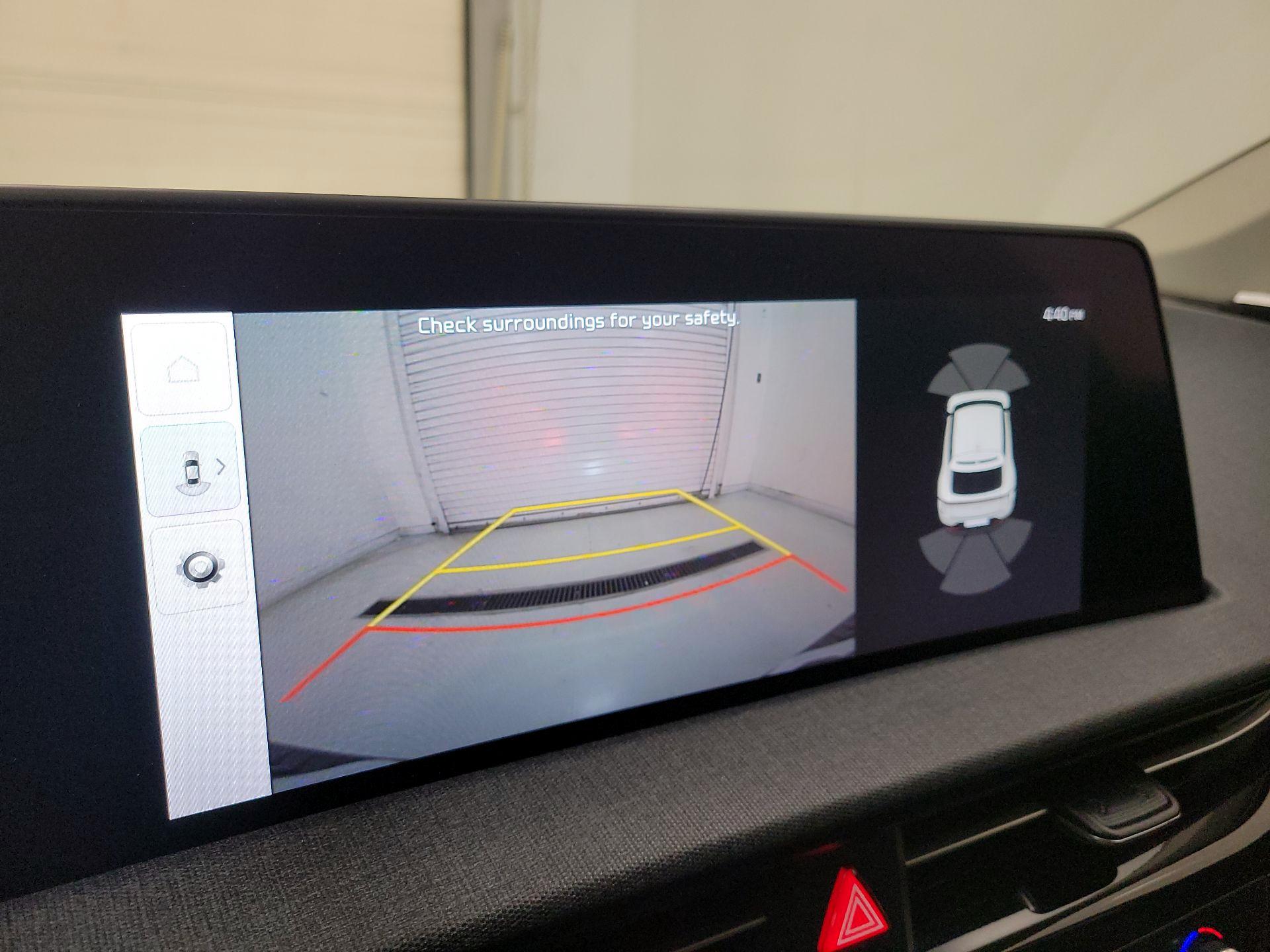 Thumbnail: 2023 Kia EV6 - 15