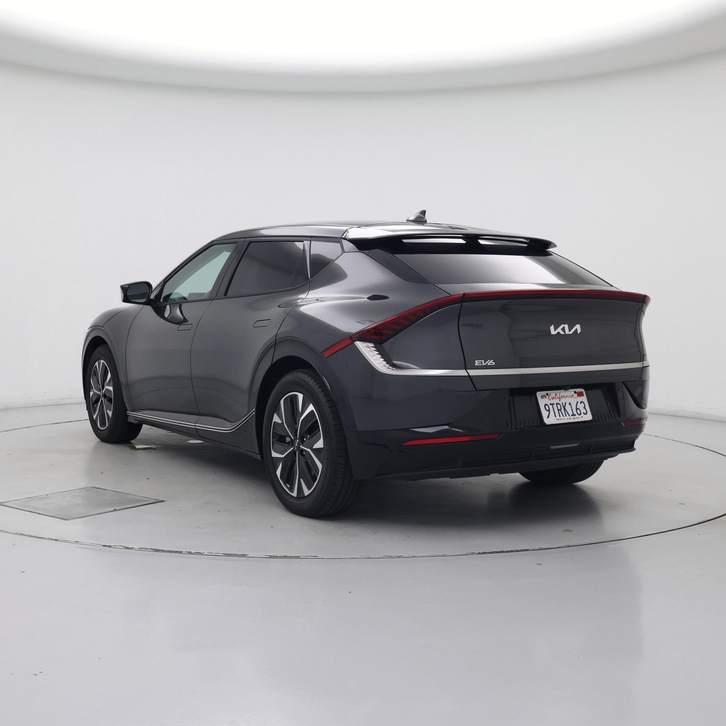 Thumbnail: 2023 Kia EV6 - 2