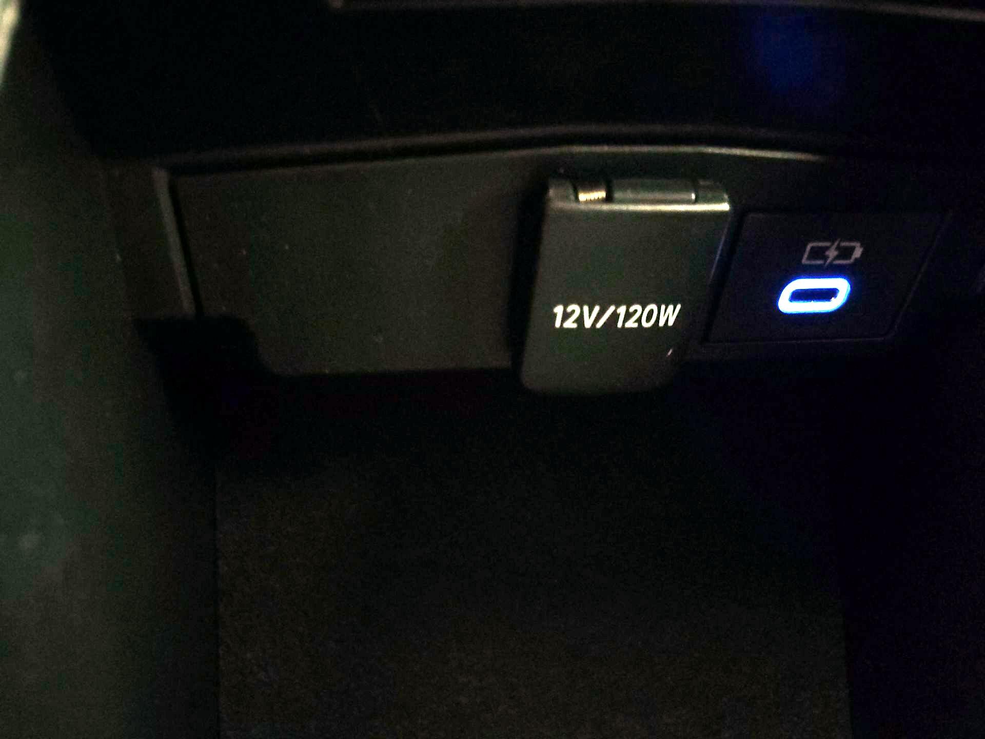 Thumbnail: 2022 Toyota Corolla - 18