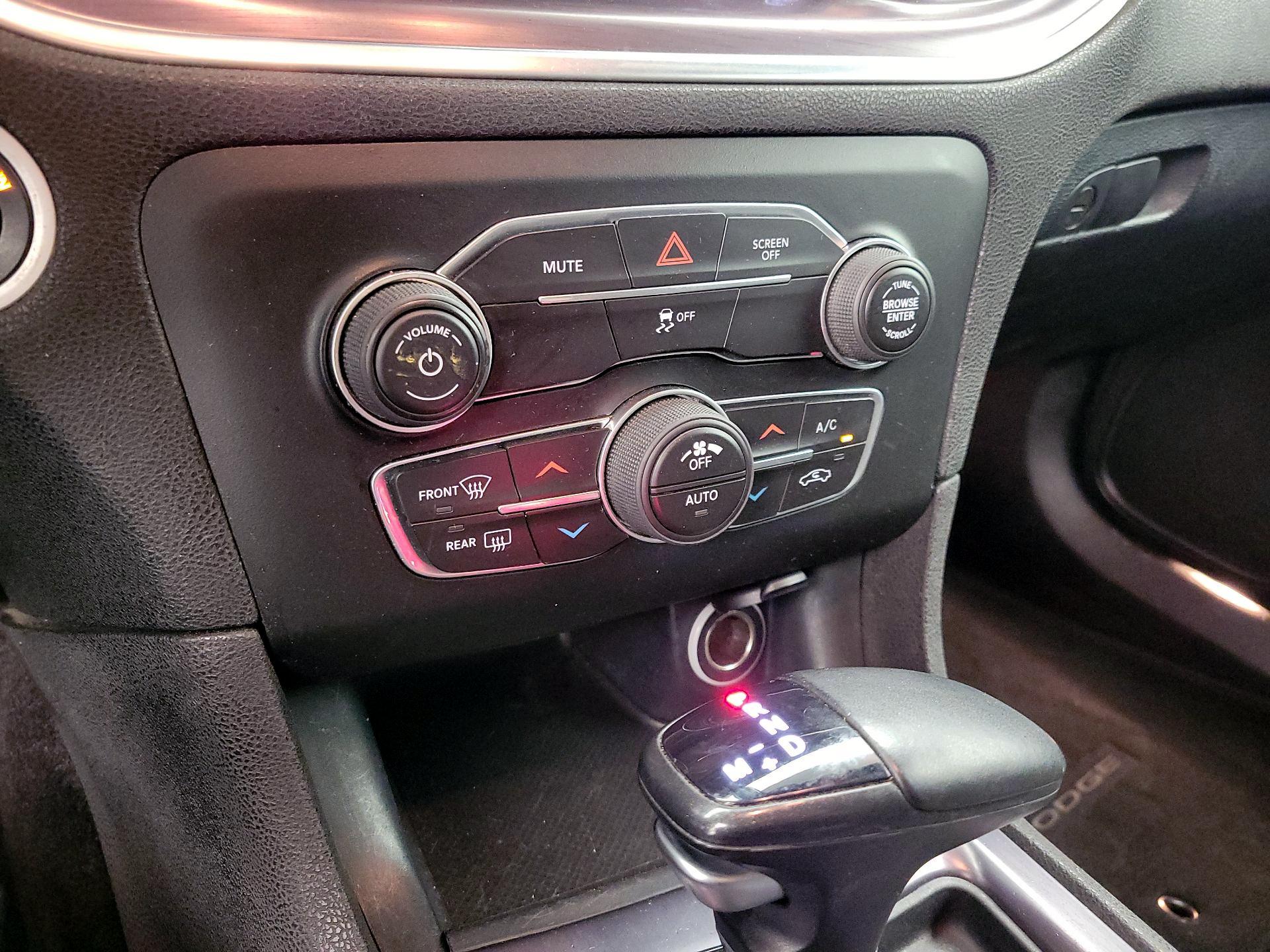 Thumbnail: 2017 Dodge Charger - 15