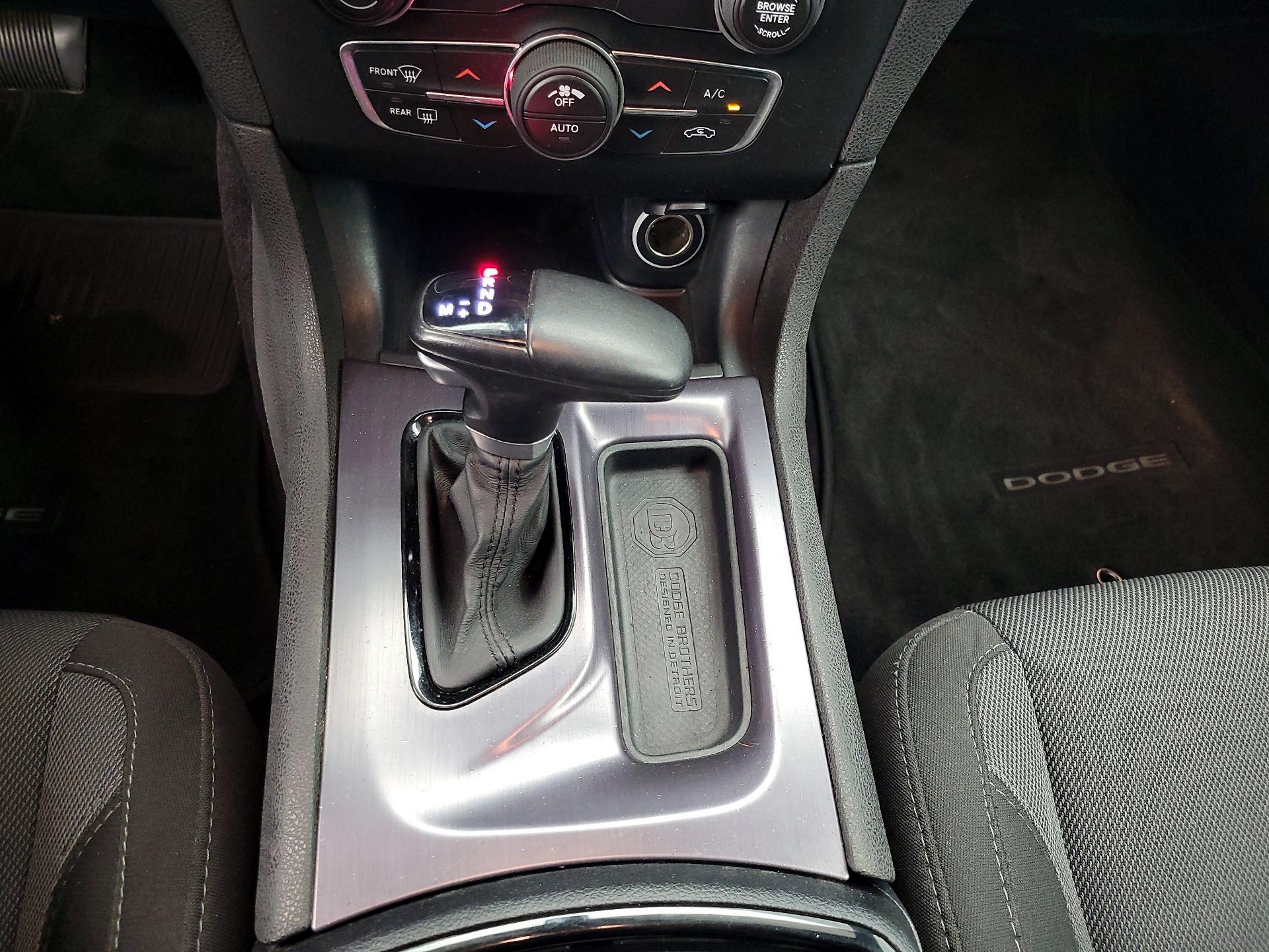 Thumbnail: 2017 Dodge Charger - 16