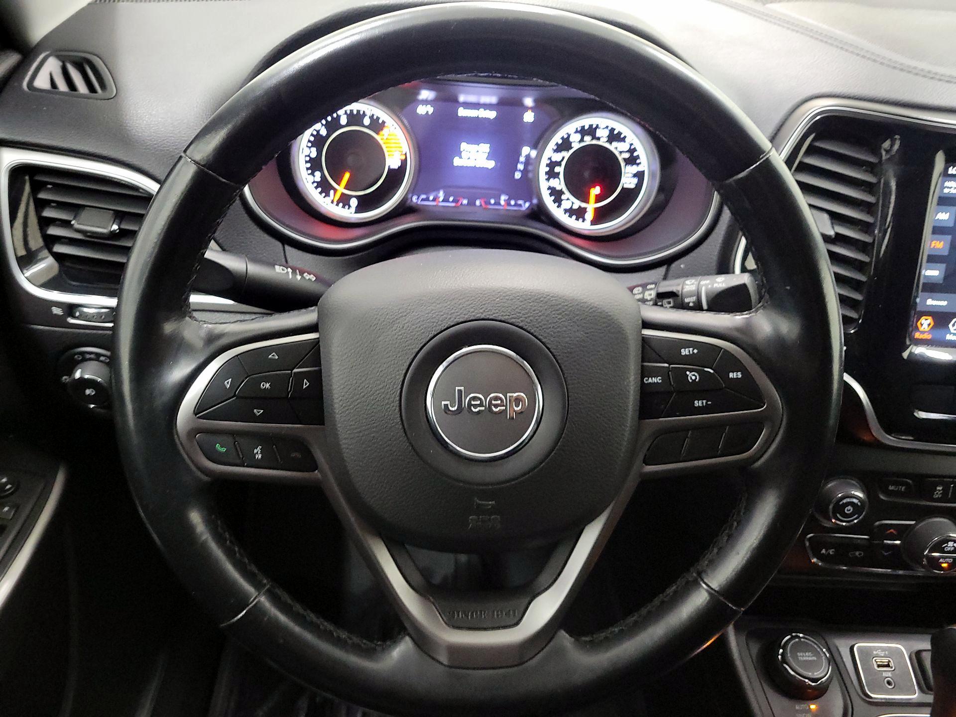 Thumbnail: 2020 Jeep Cherokee - 10