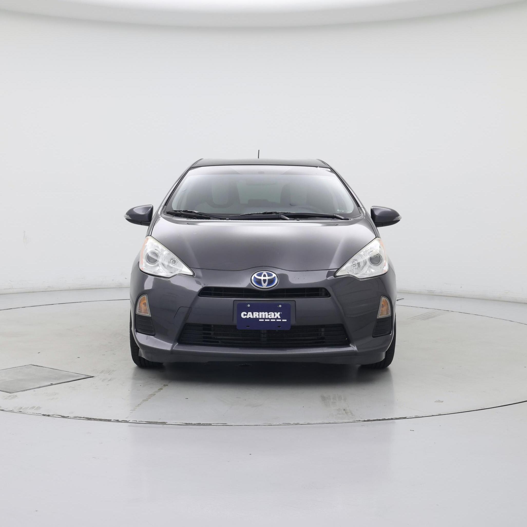 Thumbnail: 2014 Toyota Prius c - 5