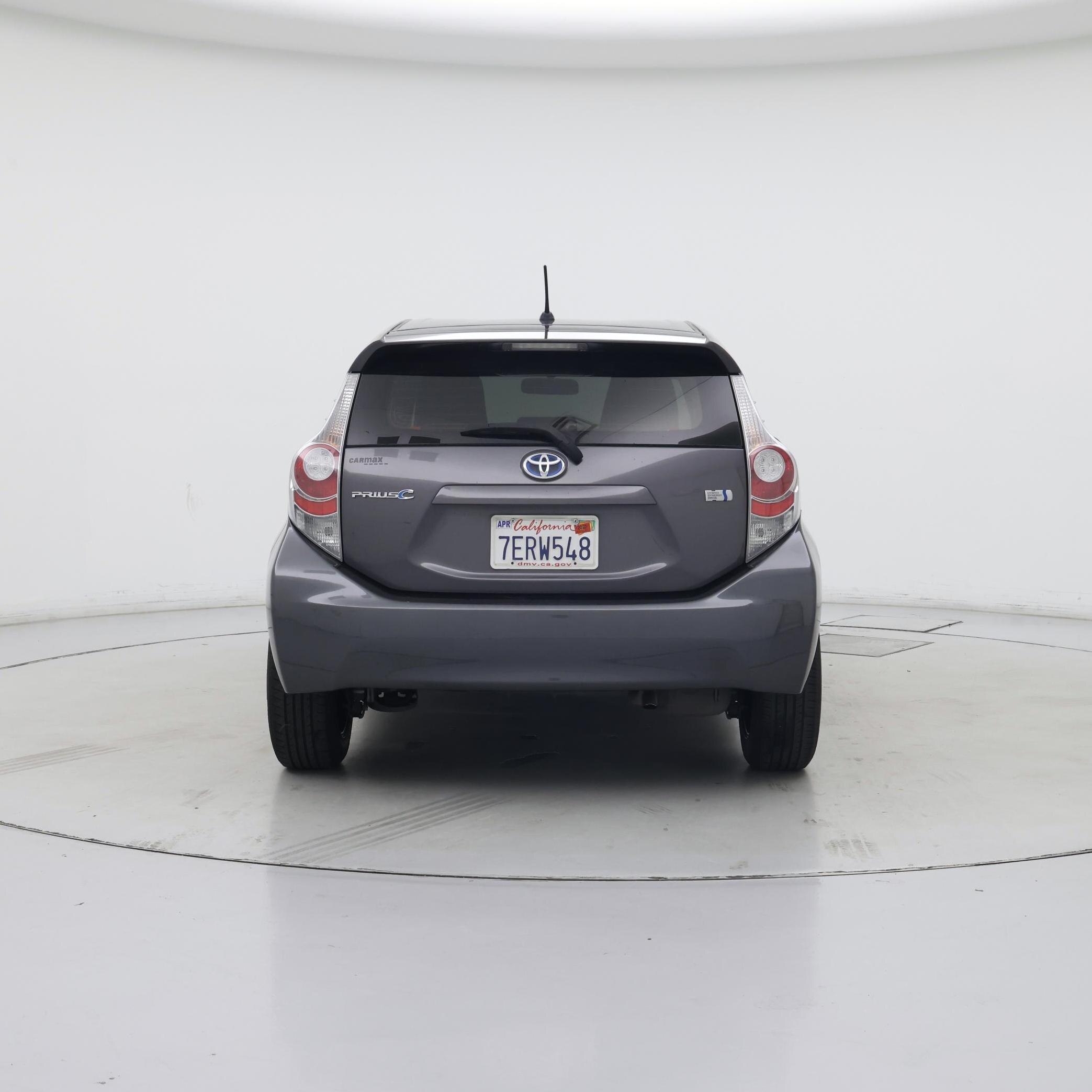 Thumbnail: 2014 Toyota Prius c - 6
