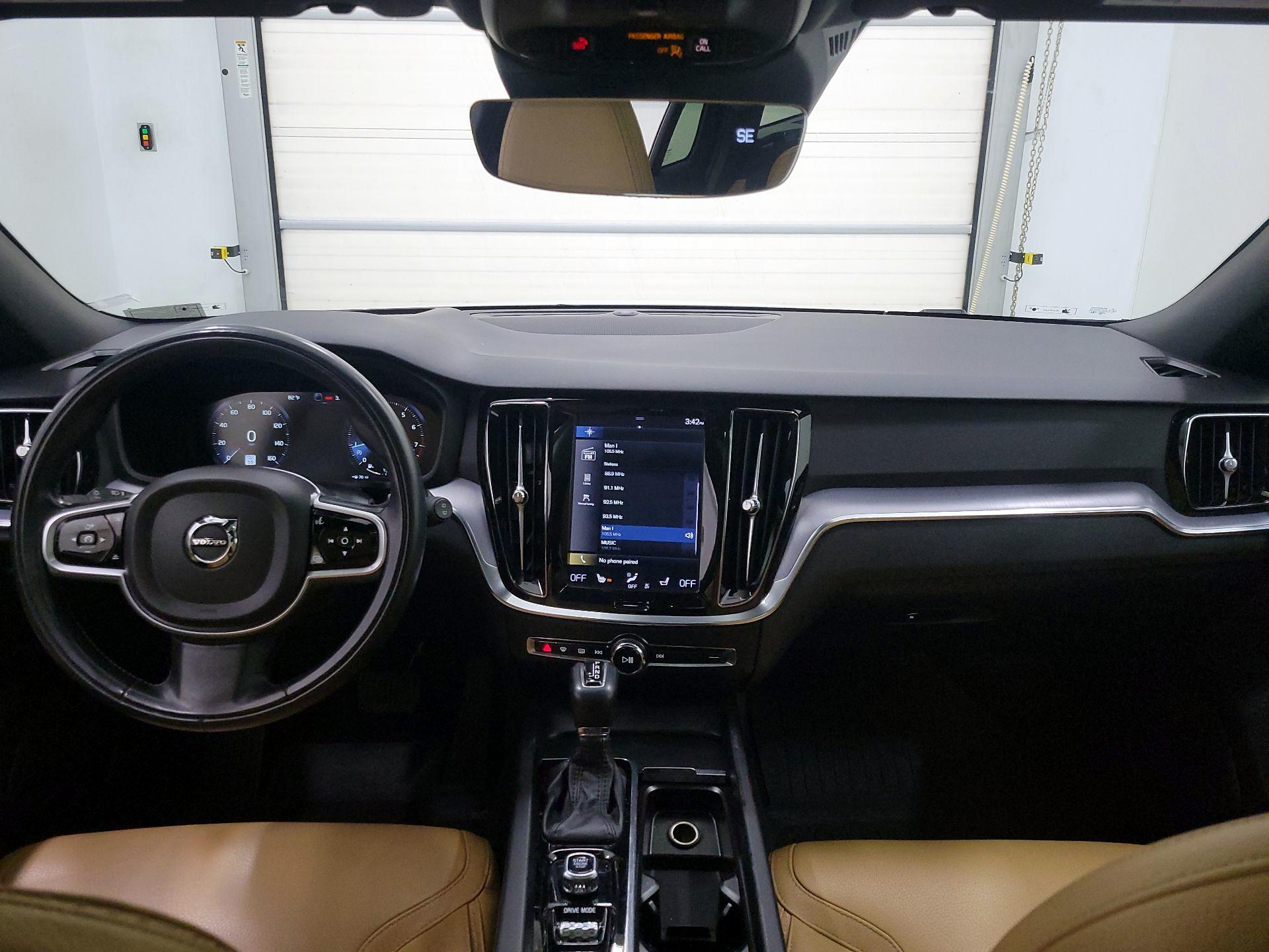 Thumbnail: 2020 Volvo S60 - 9