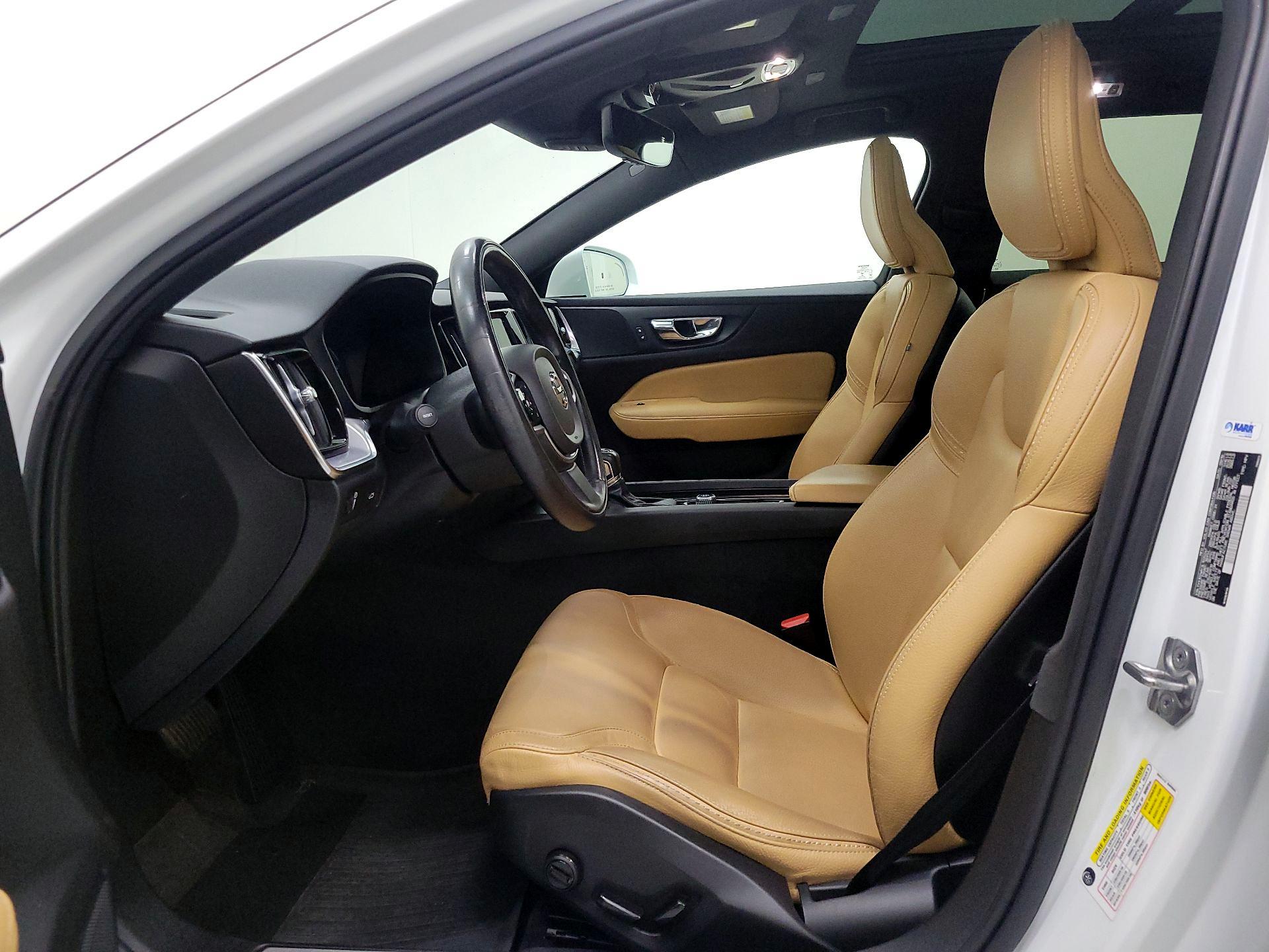 Thumbnail: 2020 Volvo S60 - 11