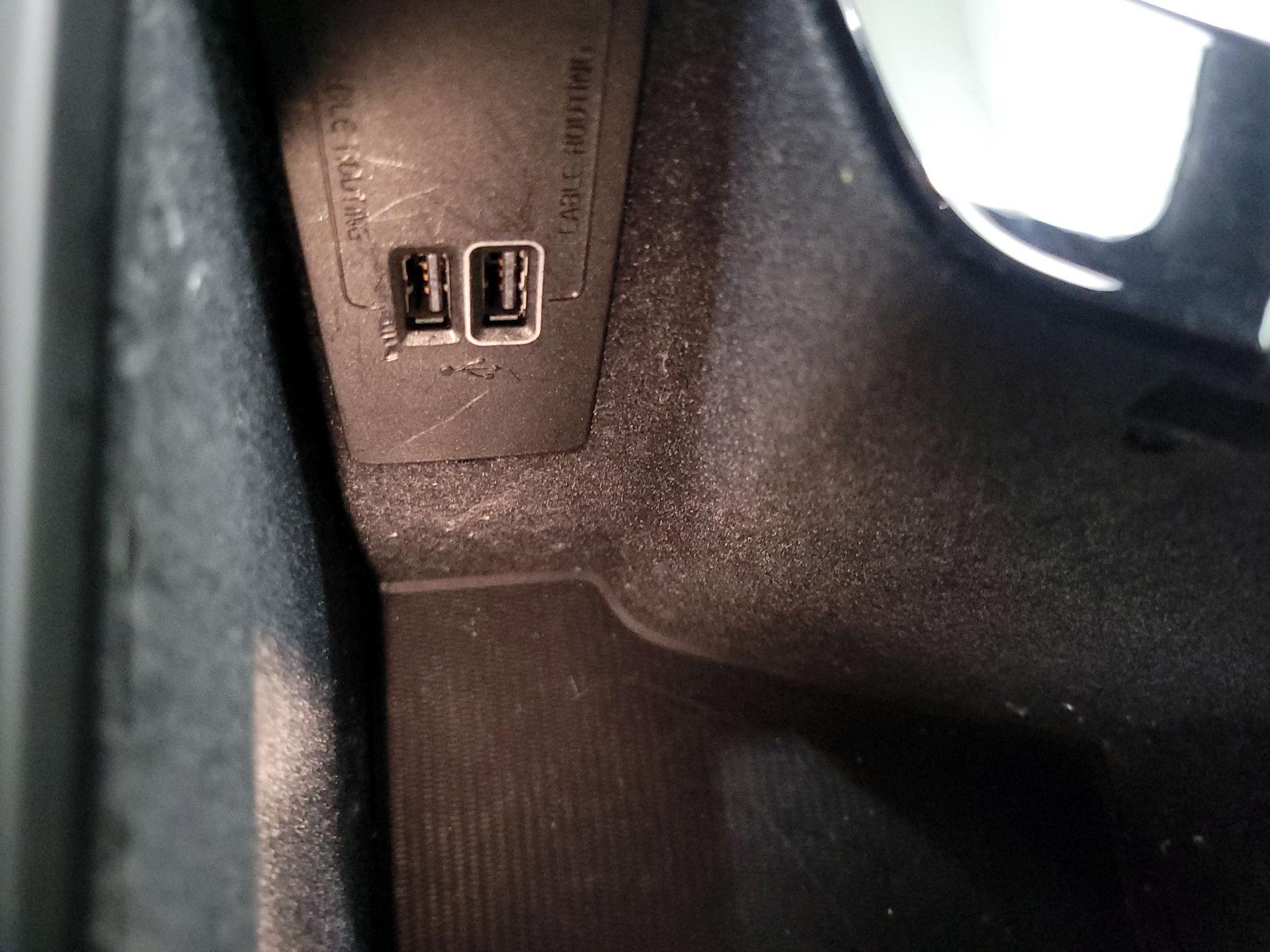 Thumbnail: 2020 Volvo S60 - 18