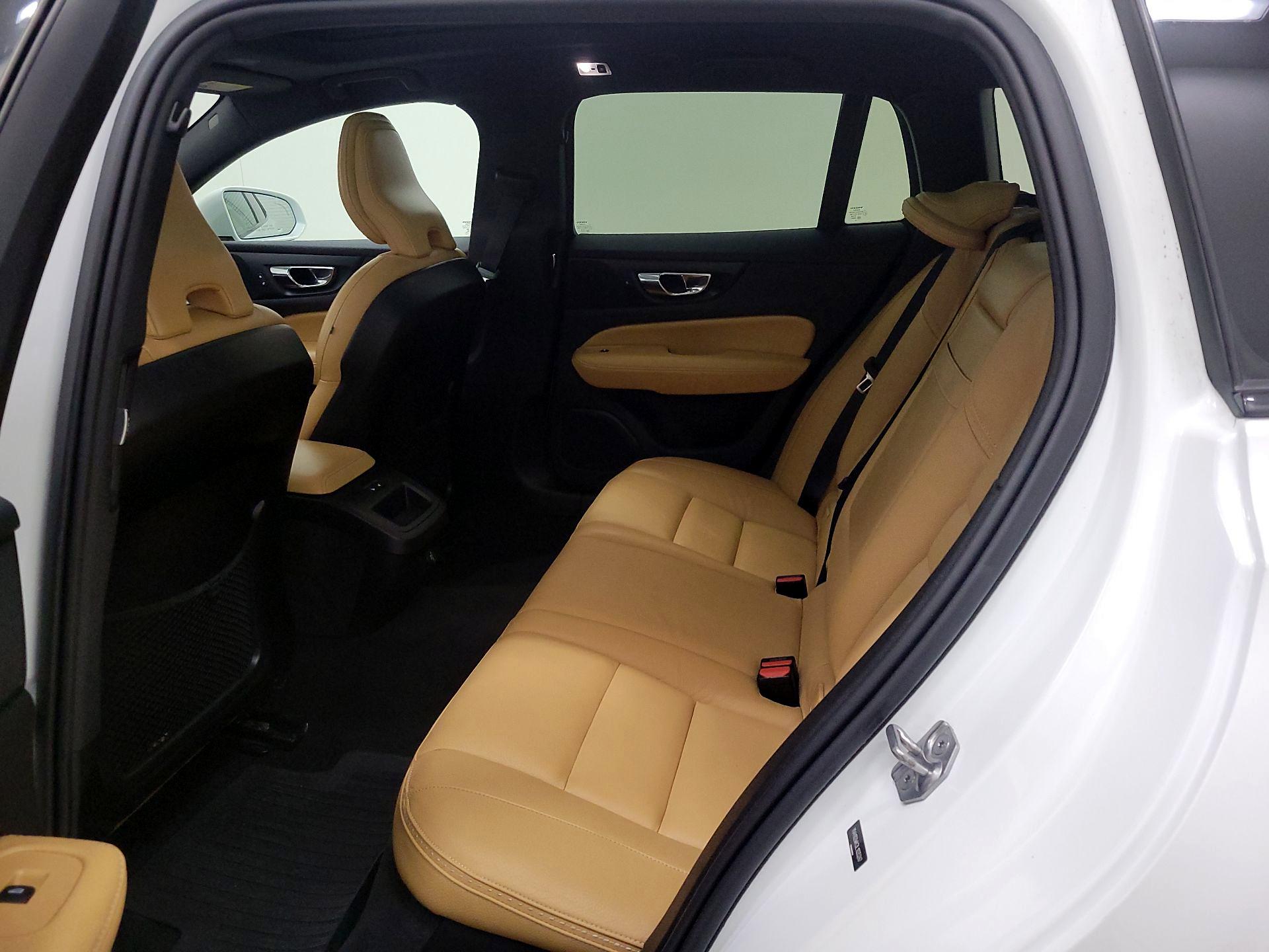 Thumbnail: 2020 Volvo S60 - 20