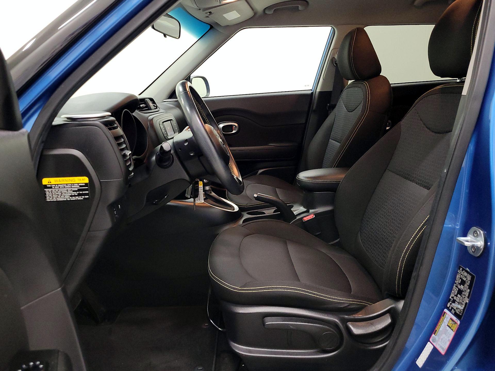 Thumbnail: 2016 Kia Soul - 11