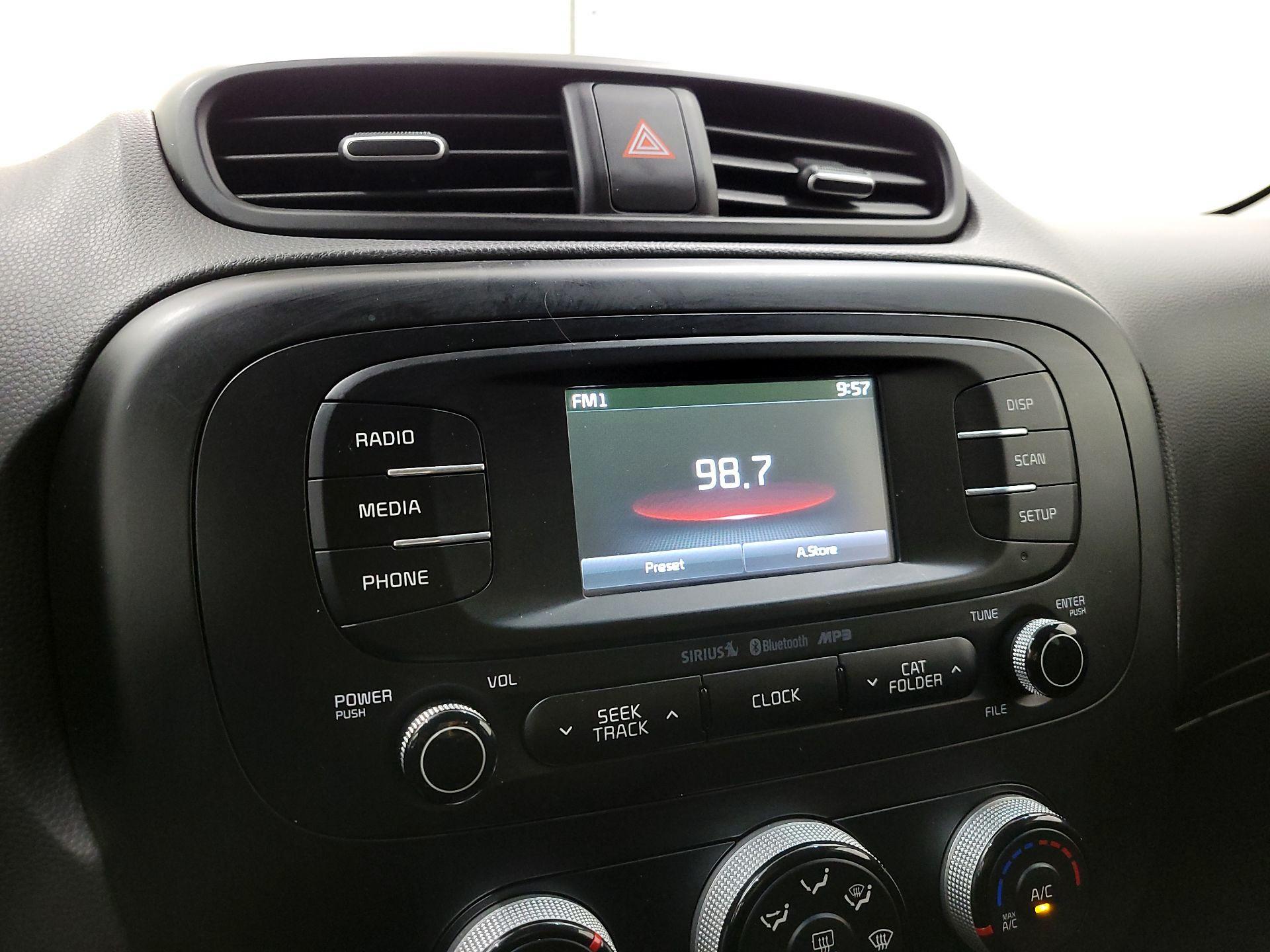 Thumbnail: 2016 Kia Soul - 15