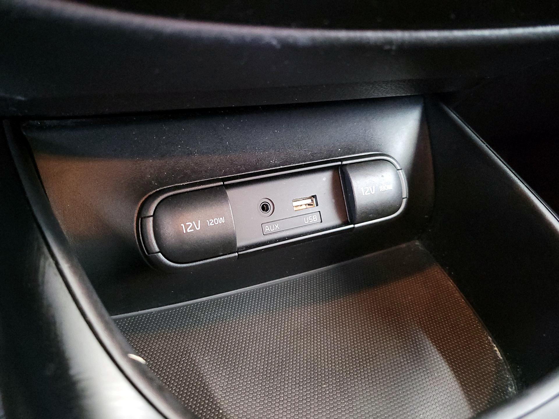 Thumbnail: 2016 Kia Soul - 18