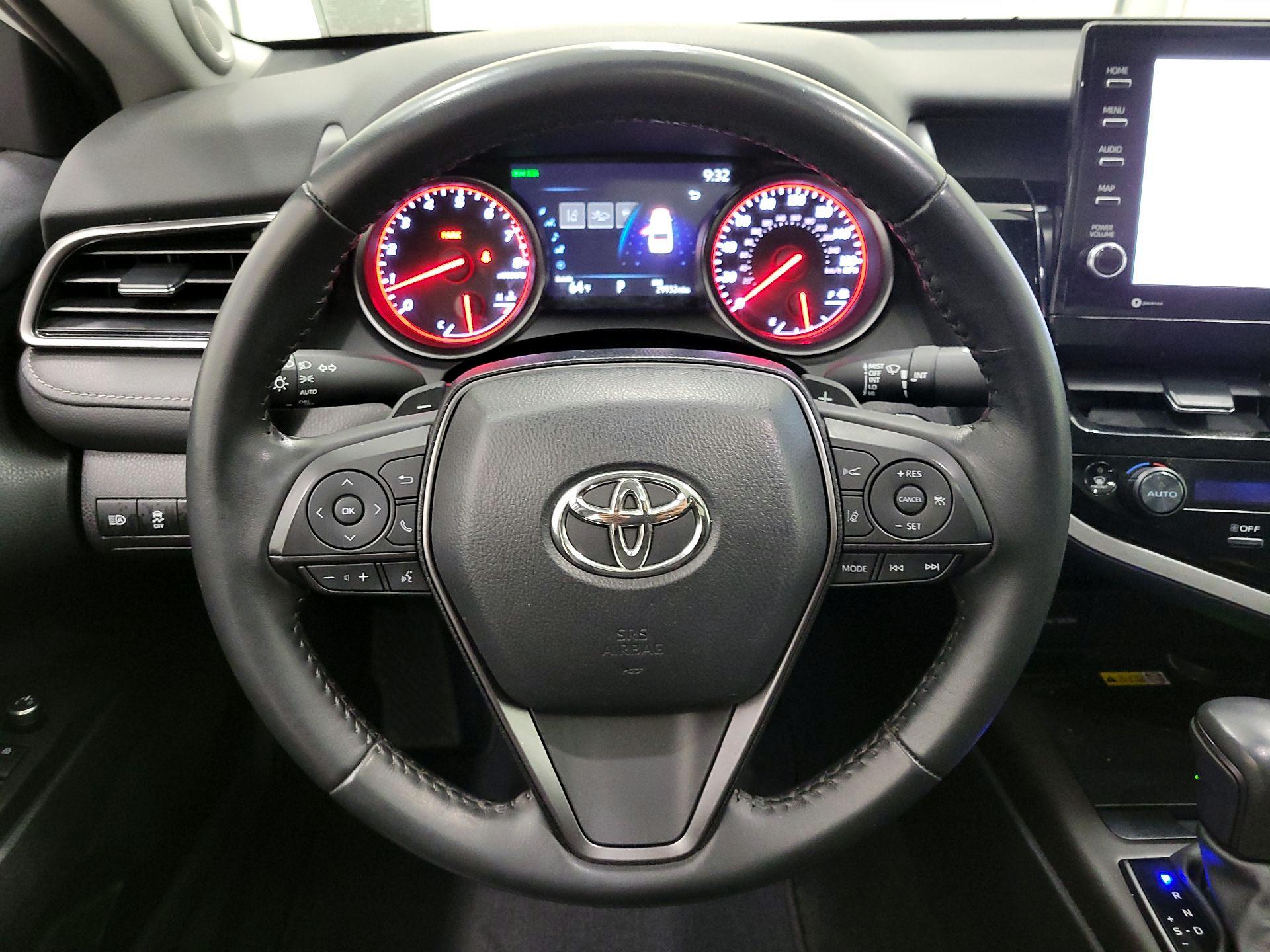 Thumbnail: 2023 Toyota Camry - 10