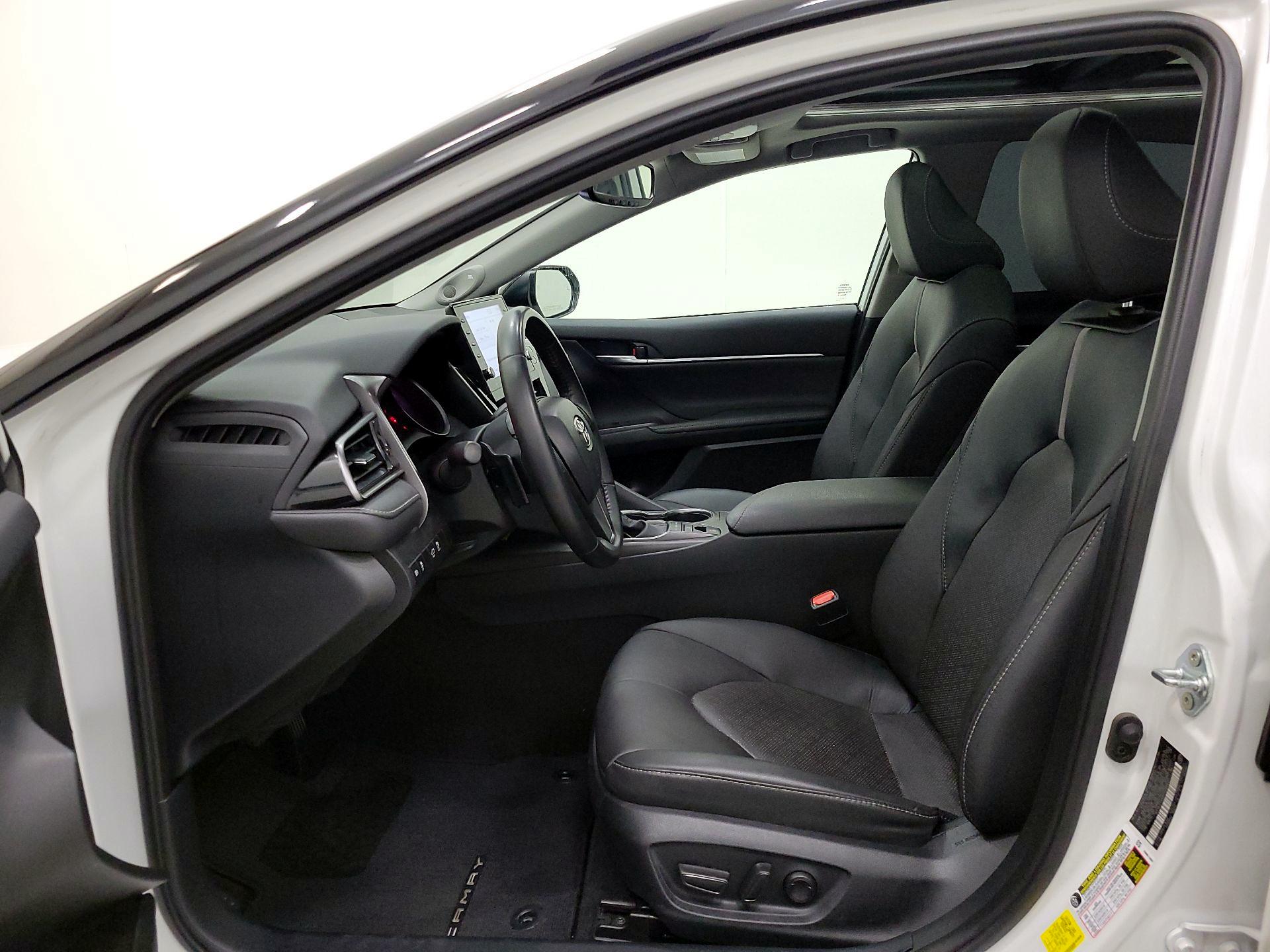 Thumbnail: 2023 Toyota Camry - 11