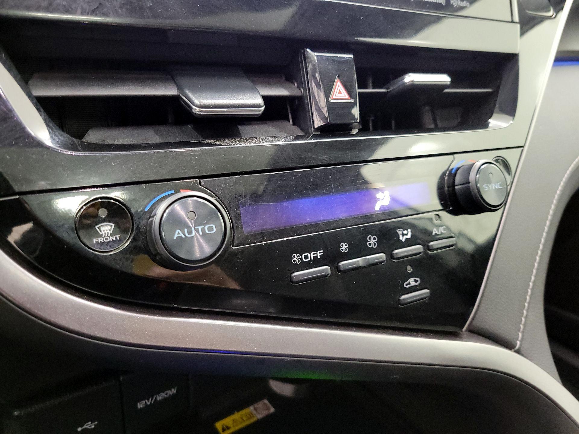 Thumbnail: 2023 Toyota Camry - 16