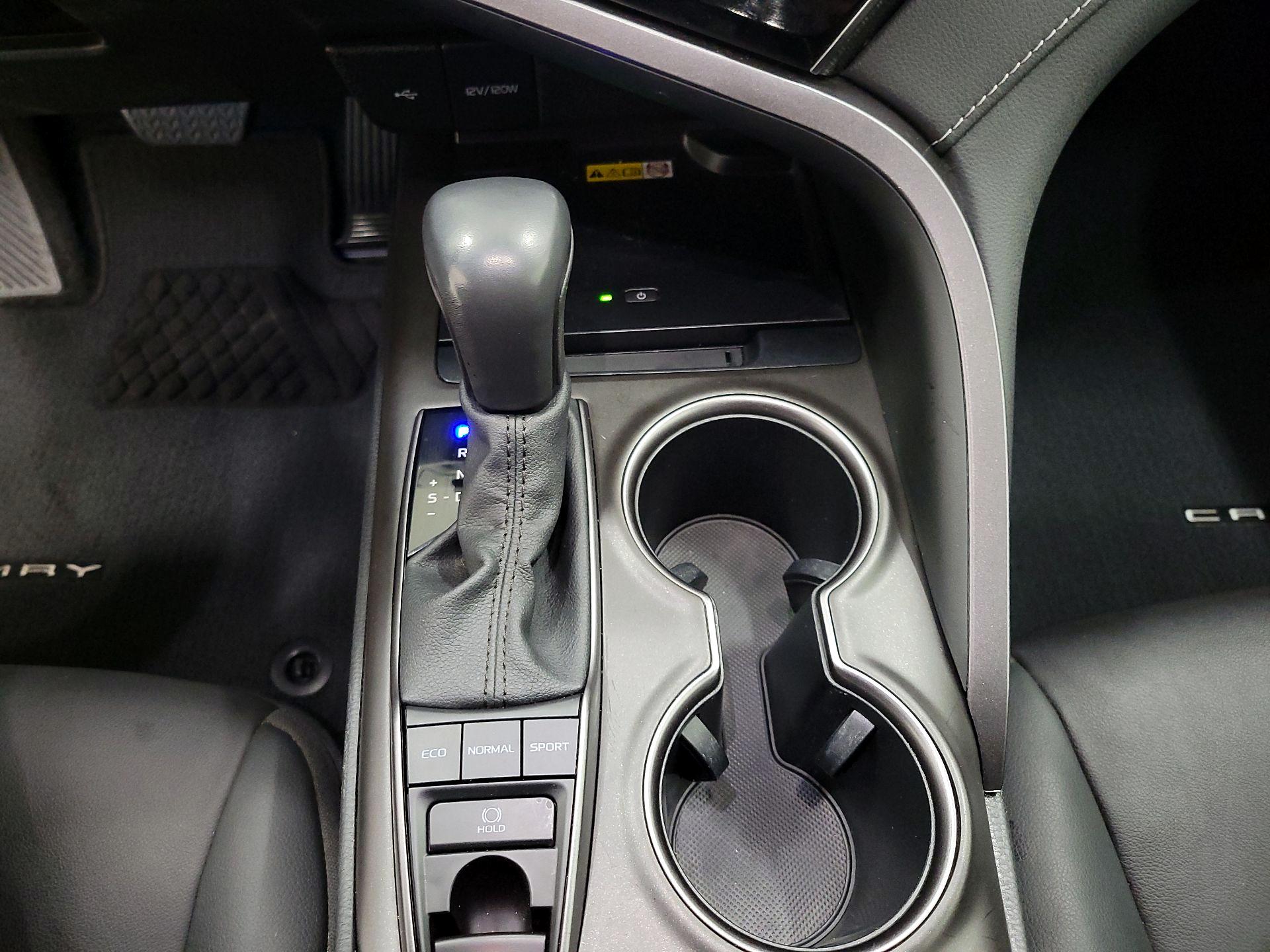 Thumbnail: 2023 Toyota Camry - 17