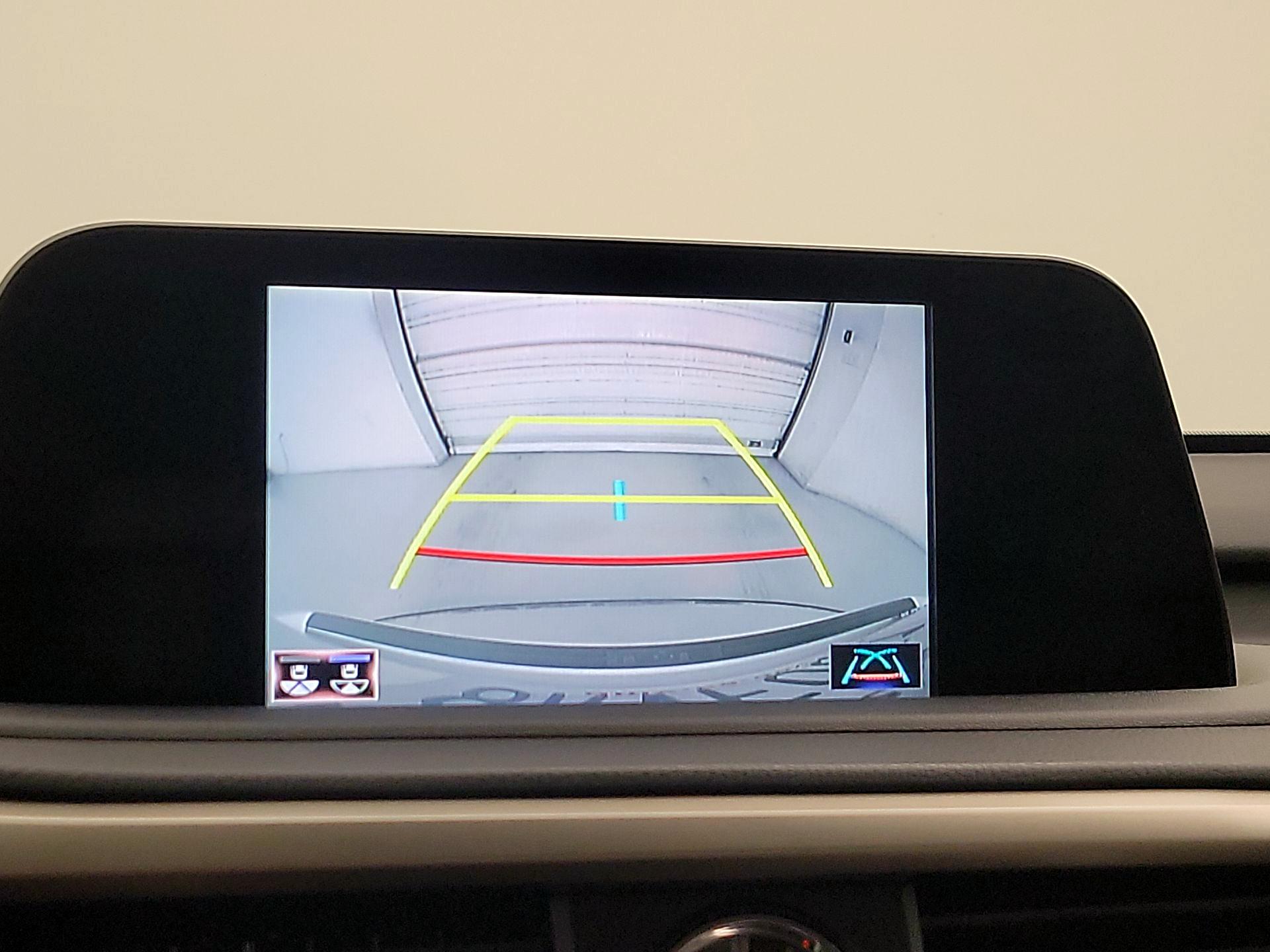 Thumbnail: 2020 Lexus RX - 14