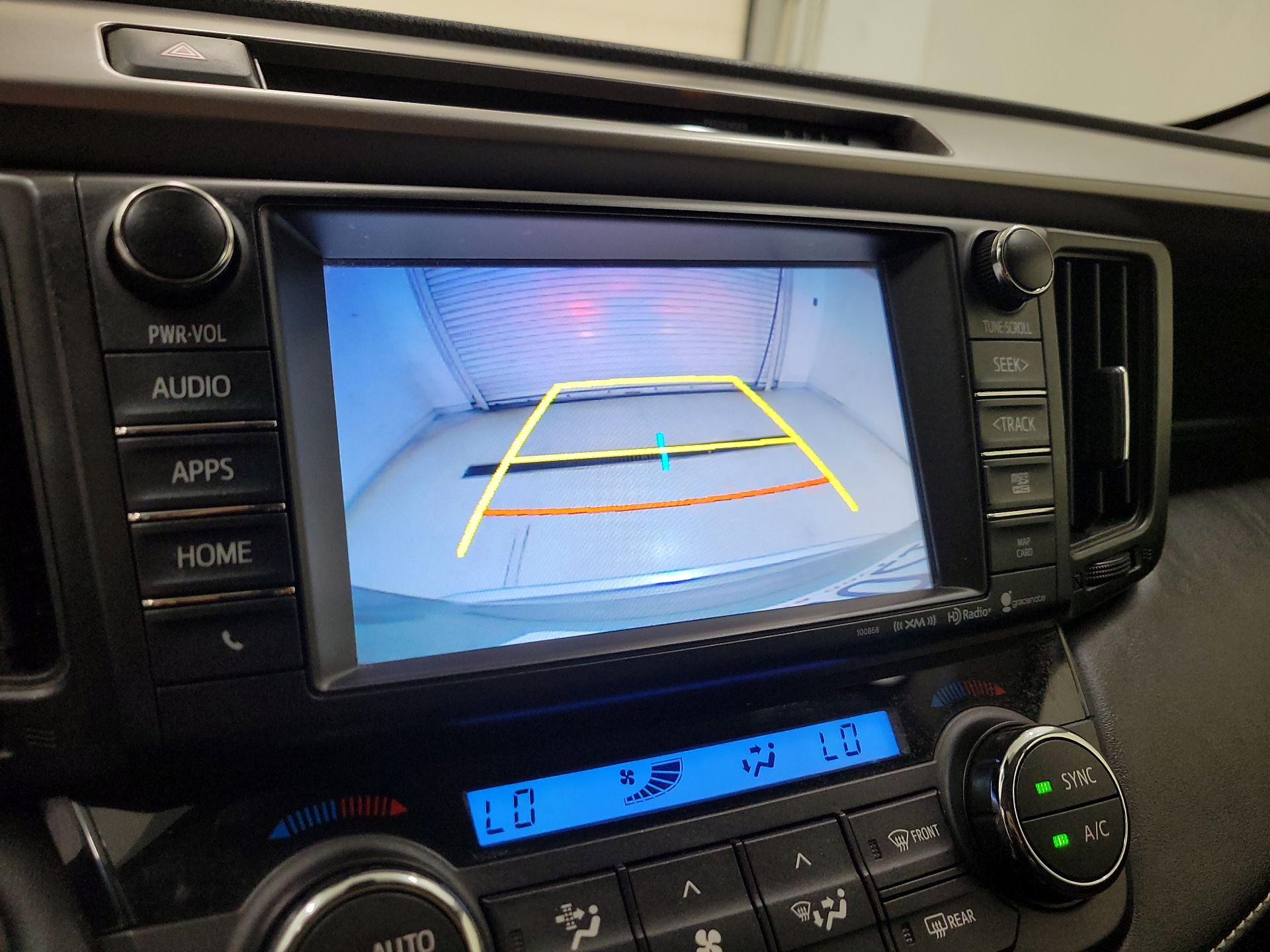 Thumbnail: 2018 Toyota RAV4 - 15