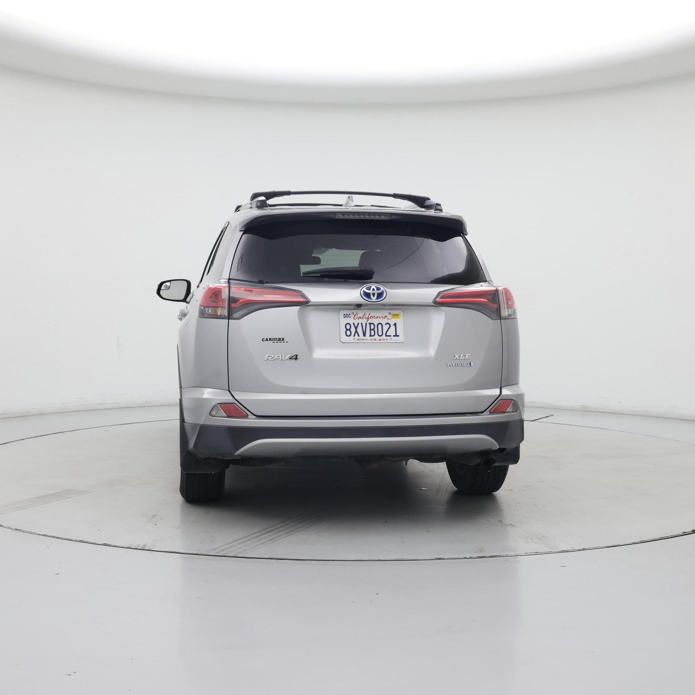 Thumbnail: 2018 Toyota RAV4 - 6