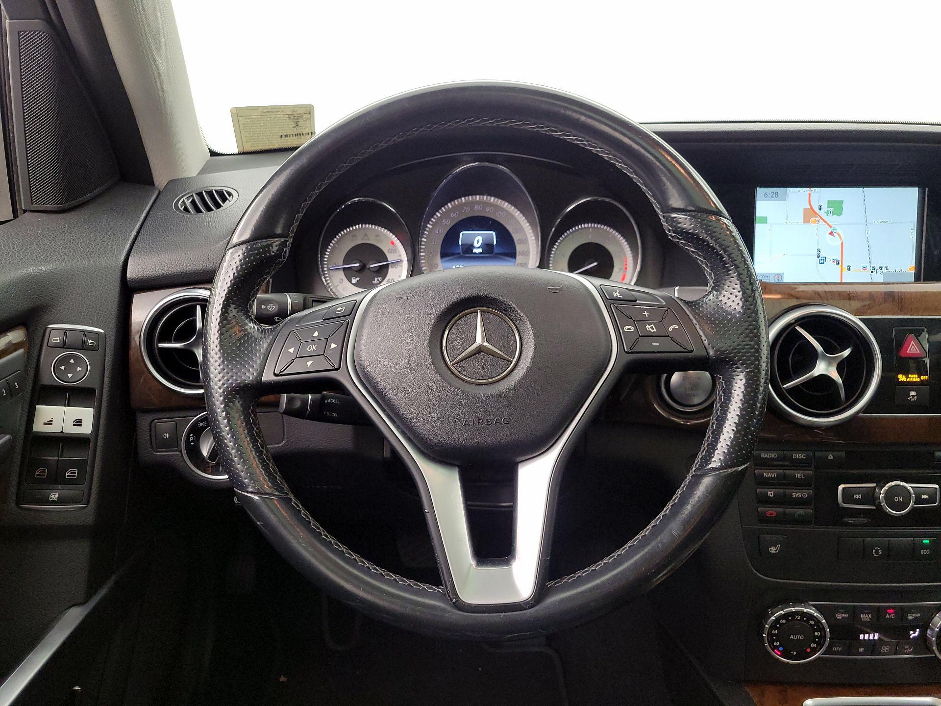 Thumbnail: 2015 Mercedes-Benz GLK - 10