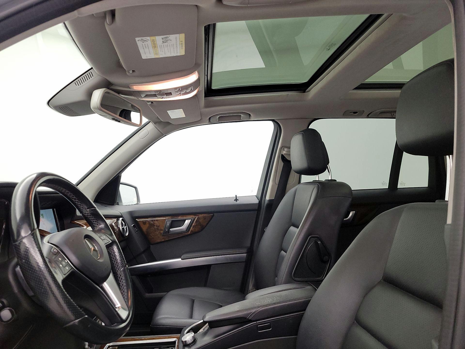 Thumbnail: 2015 Mercedes-Benz GLK - 19