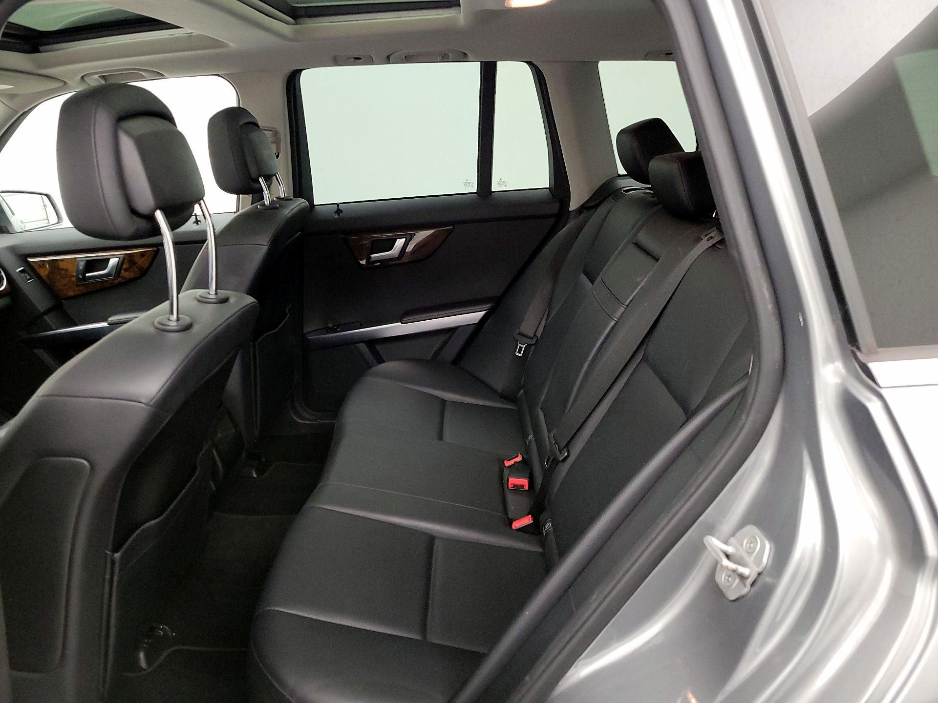 Thumbnail: 2015 Mercedes-Benz GLK - 20