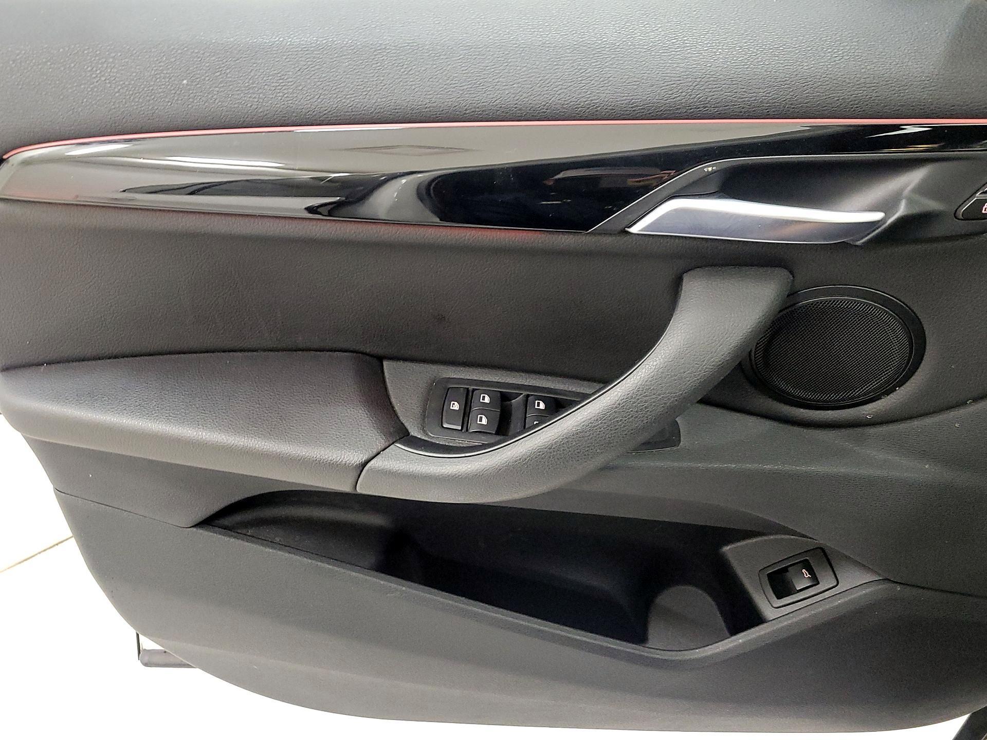 Thumbnail: 2018 BMW X1 - 12