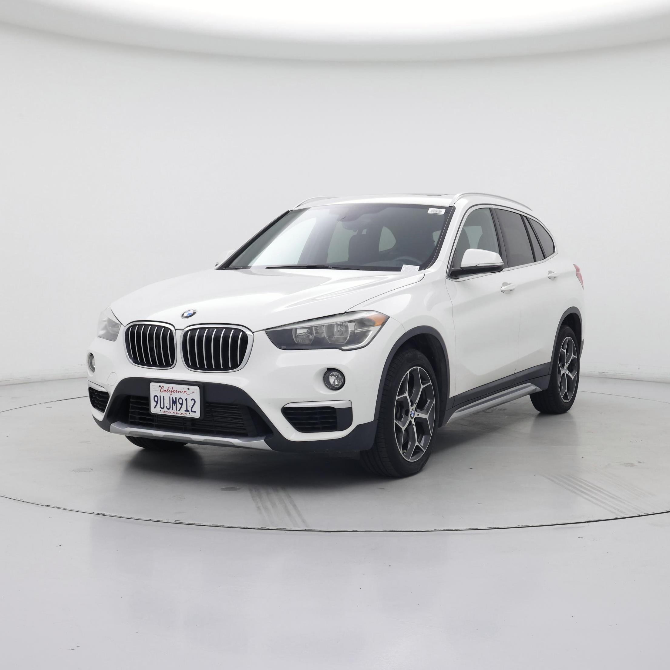 Thumbnail: 2018 BMW X1 - 4